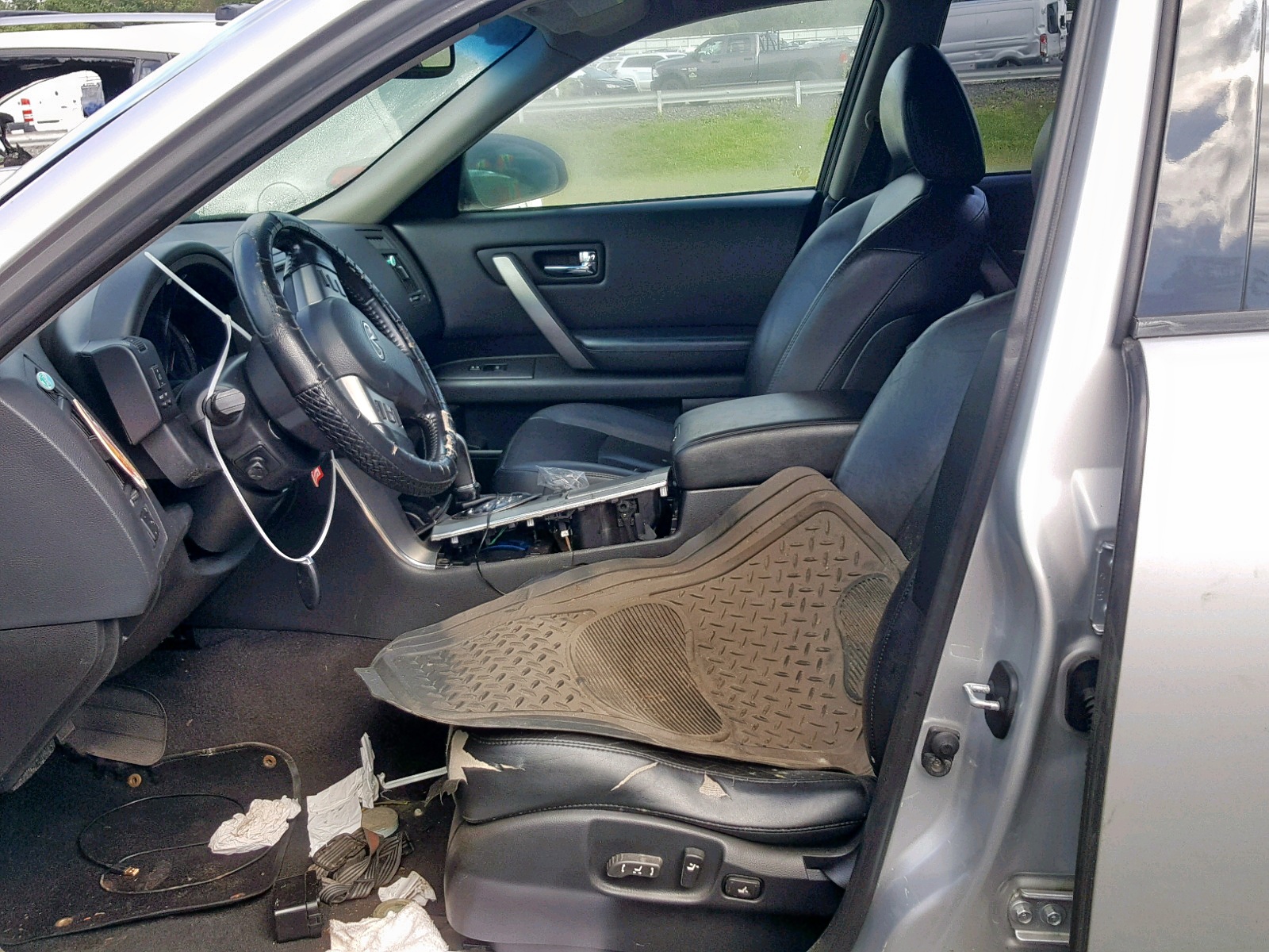 Photo 5 from auction – 2007 INFINITI FX35 with VIN JNRAS08W57X203247