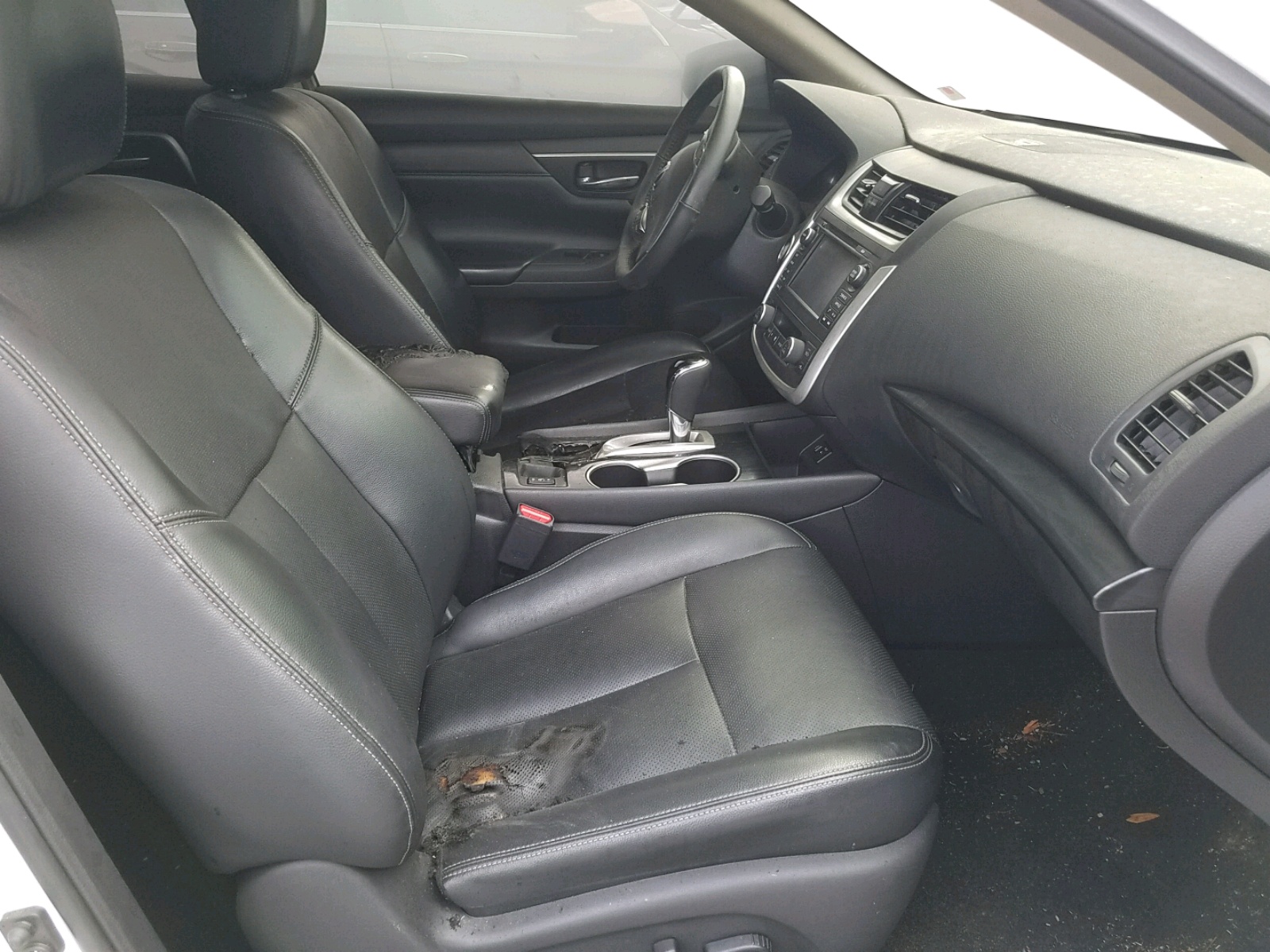 Photo 5 from auction – 2016 NISSAN ALTIMA 2.5 with VIN 1N4AL3AP8GC128493