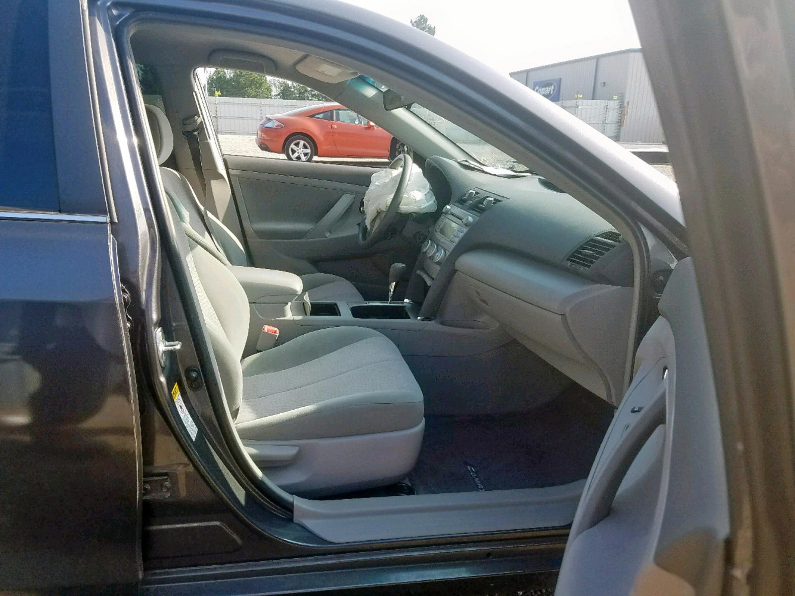 Photo 5 from auction – 2011 TOYOTA CAMRY BASE with VIN 4T4BF3EK5BR182200