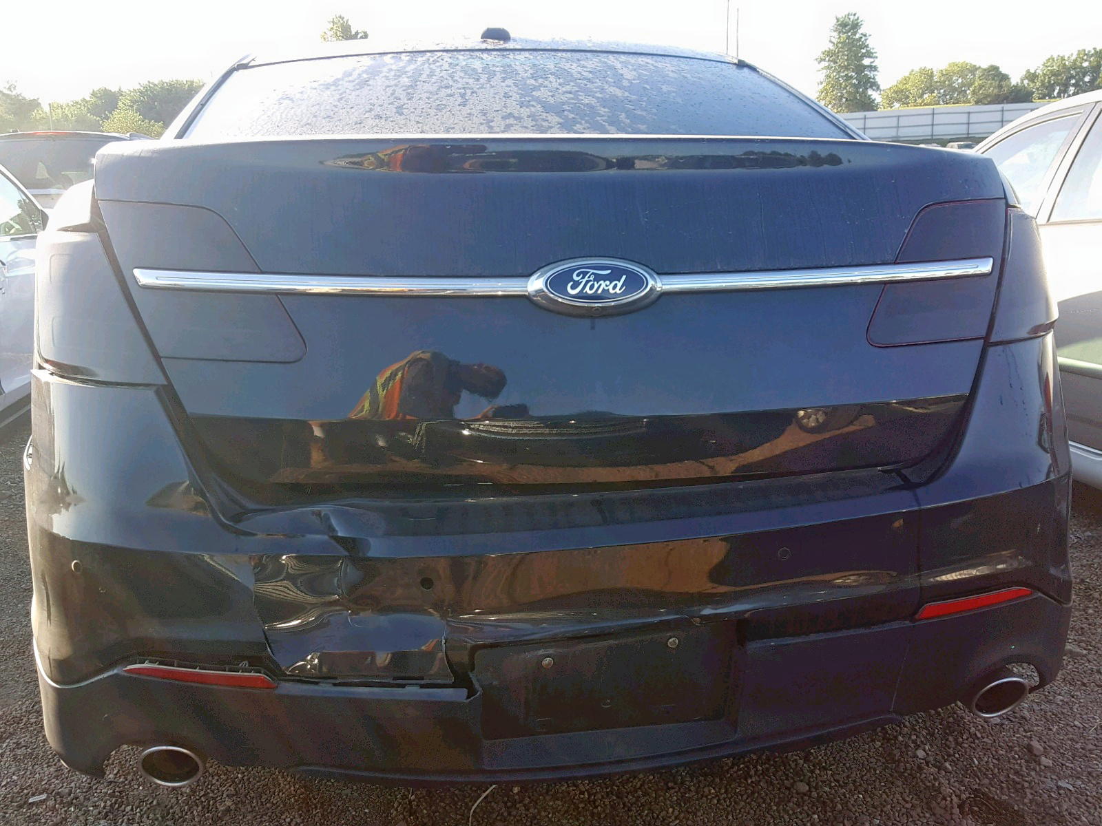 Photo 9 from auction – 2015 FORD TAURUS SEL with VIN 1FAHP2E87FG177644