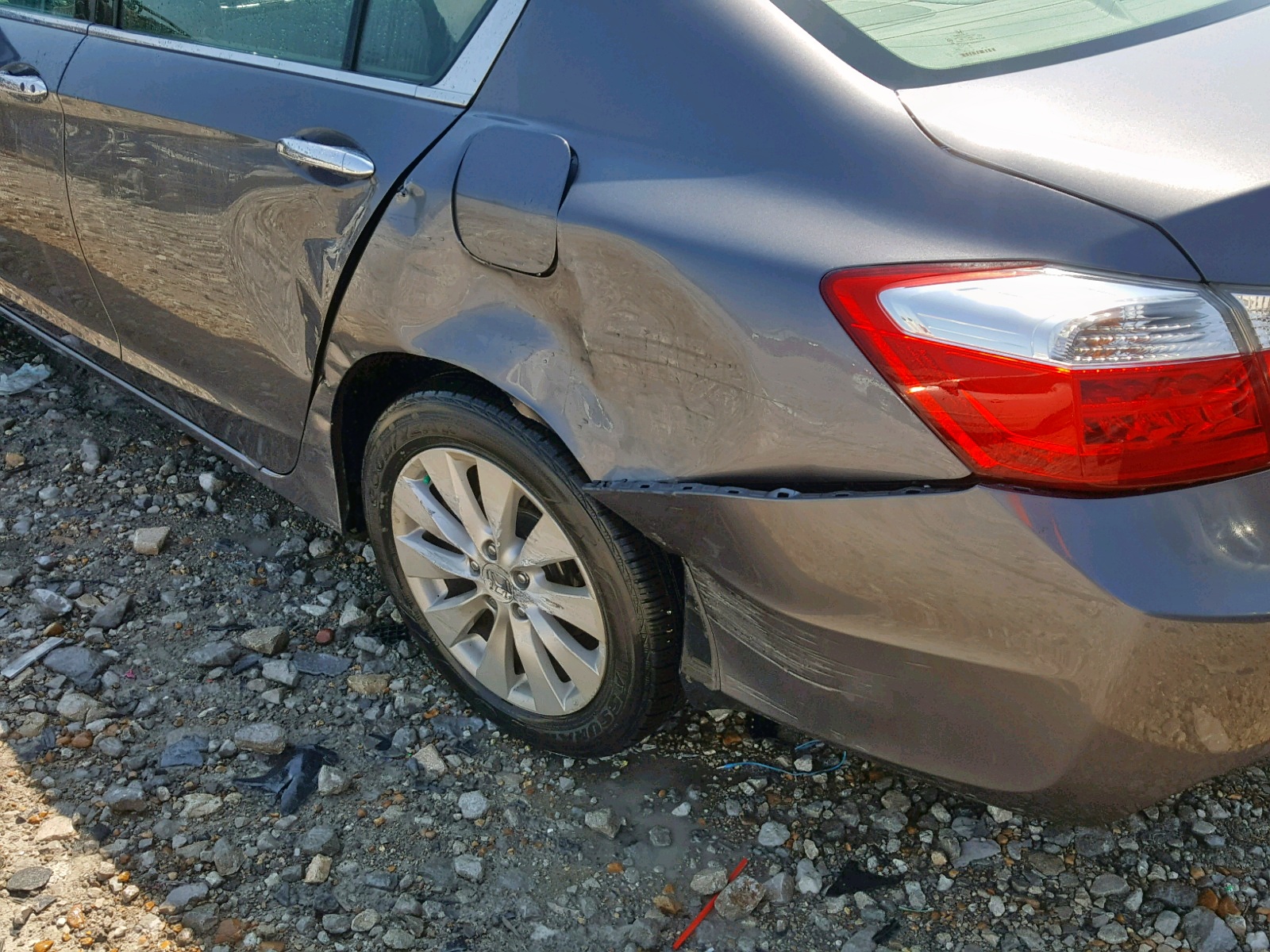Photo 9 from auction – 2014 HONDA ACCORD EXL with VIN 1HGCR2F88EA070960