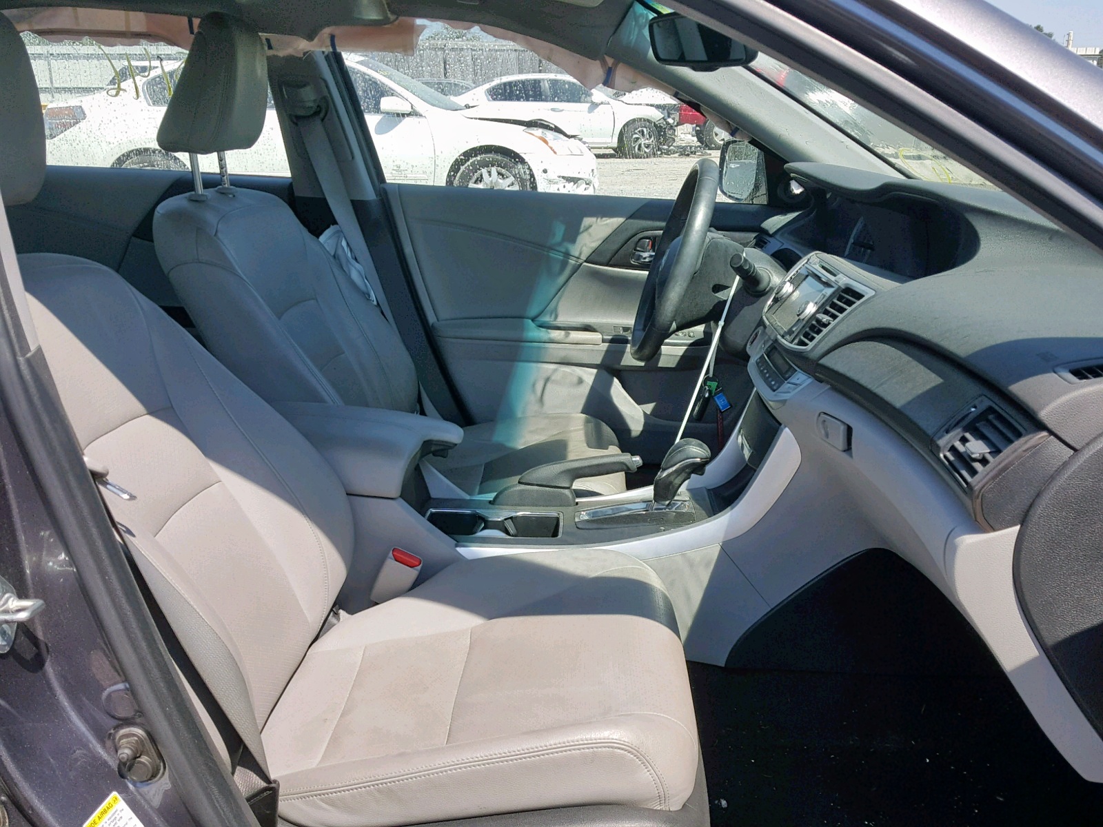 Photo 5 from auction – 2014 HONDA ACCORD EXL with VIN 1HGCR2F88EA070960