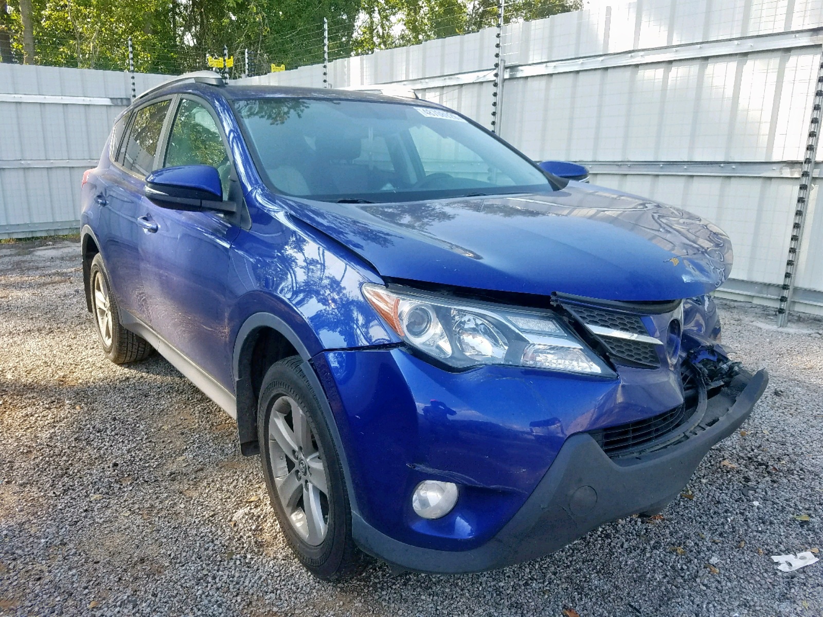 TOYOTA RAV4 XLE 2015 with VIN 2T3WFREV4FW188558 - Photo from auction