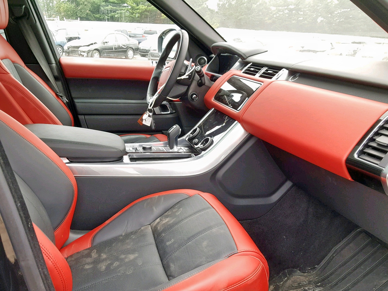 Photo 5 from auction – 2018 LAND ROVER RANGE ROVE with VIN SALWV2SV1JA189522
