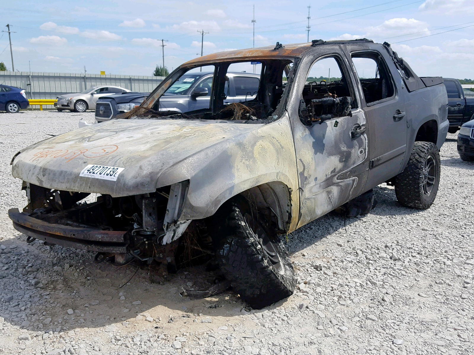 Photo 2 from auction – 2007 CHEVROLET AVALANCHE with VIN 3GNFK12307G267749