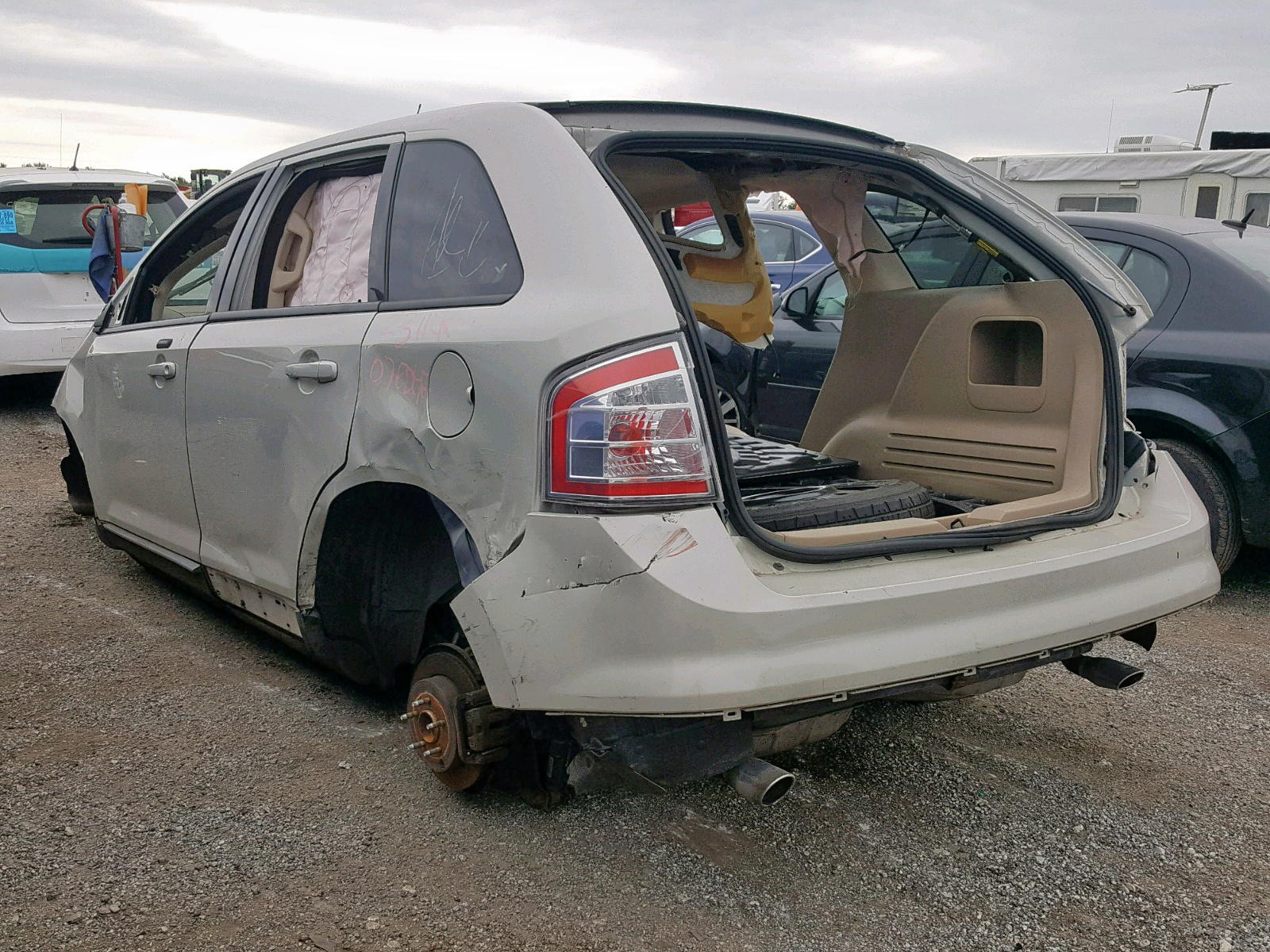 Photo 3 from auction – 2007 FORD EDGE SEL P with VIN 2FMDK49C67BB07011