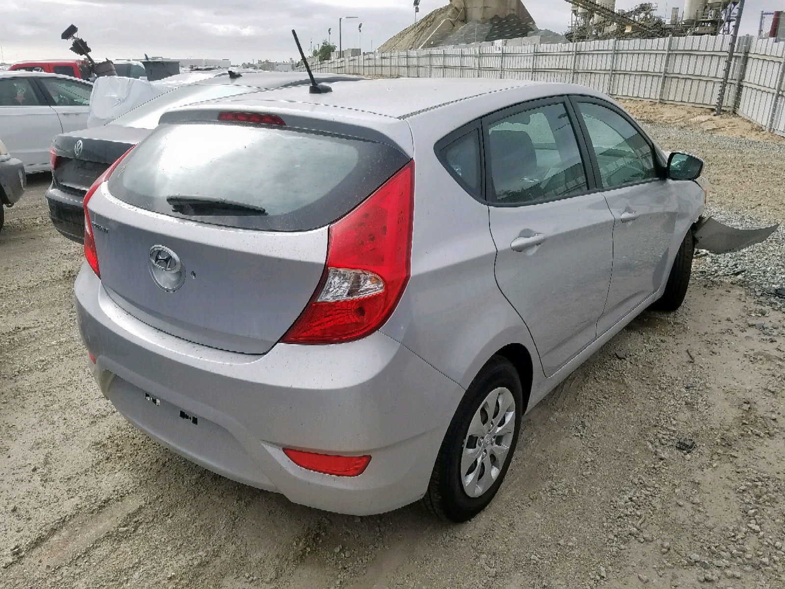Photo 4 from auction – 2017 HYUNDAI ACCENT SE with VIN KMHCT5AEXHU335052