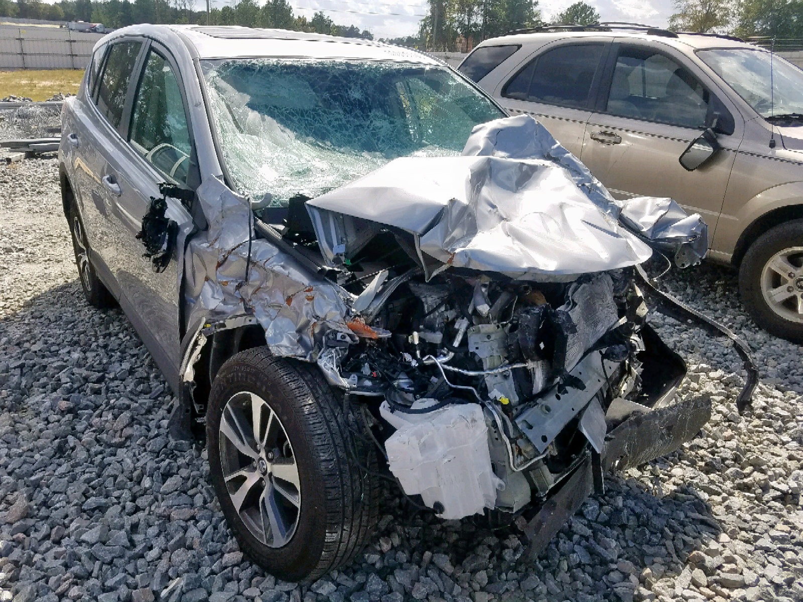 Photo 1 from auction – 2018 TOYOTA RAV4 ADVEN with VIN 2T3RFREVXJW810327