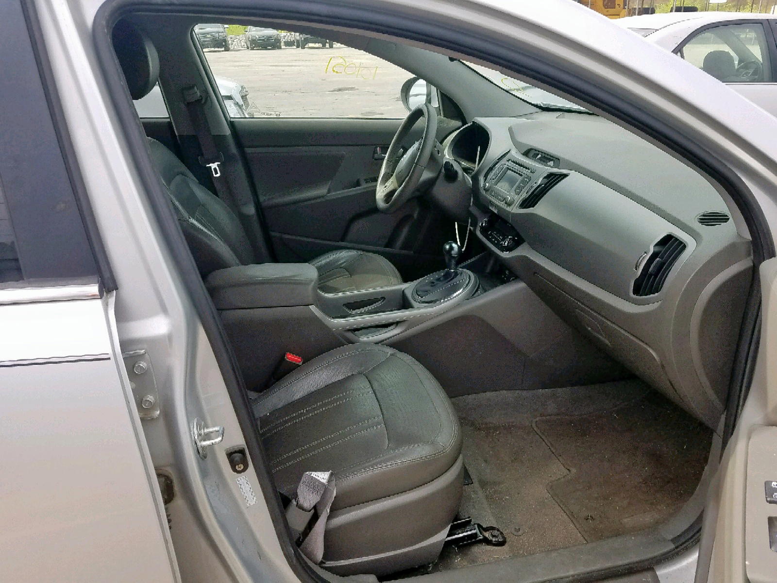 Photo 5 from auction – 2012 KIA SPORTAGE E with VIN KNDPC3A29C7340279