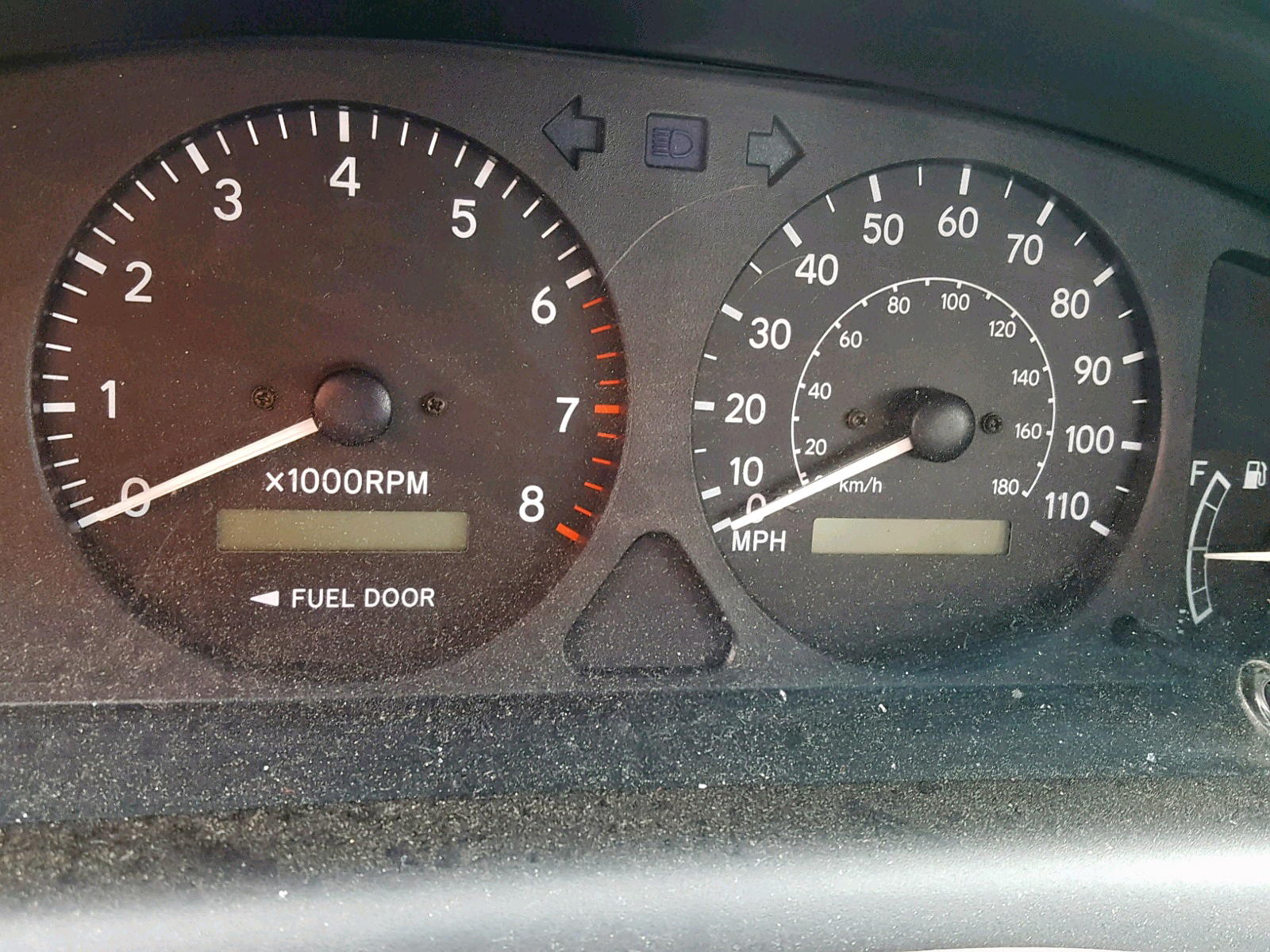Photo 8 from auction – 2001 TOYOTA COROLLA CE with VIN 1NXBR12E91Z550266