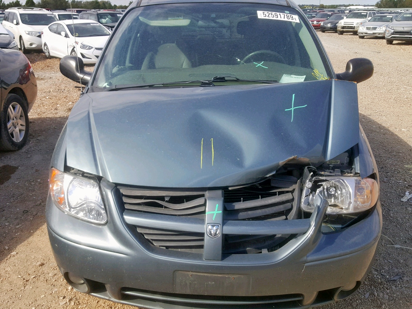 Photo 7 from auction – 2005 DODGE GRAND CARA with VIN 2D4GP44L55R573708