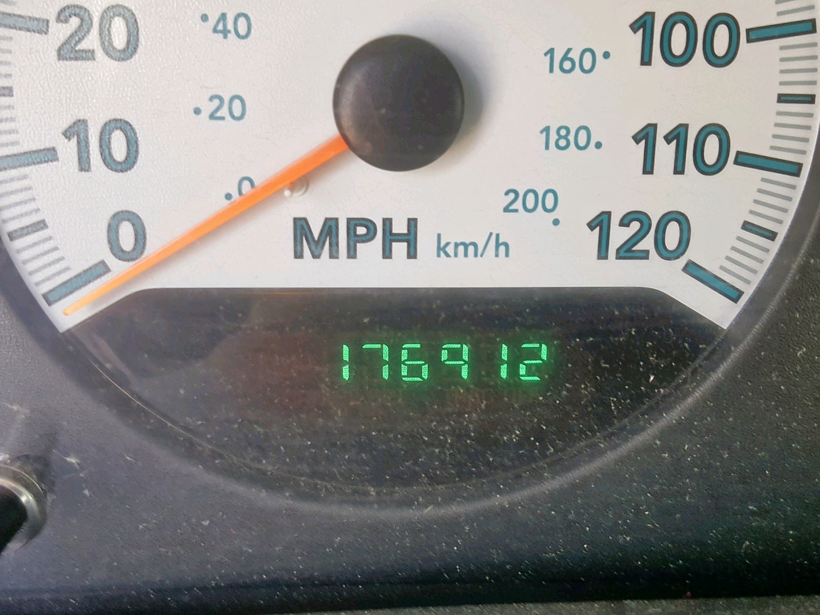 Photo 8 from auction – 2005 DODGE GRAND CARA with VIN 2D4GP44L55R573708