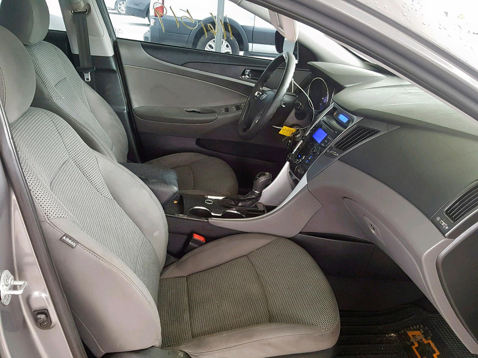 Photo 13 from auction – 2012 HYUNDAI SONATA GLS with VIN 5NPEB4AC9CH470180
