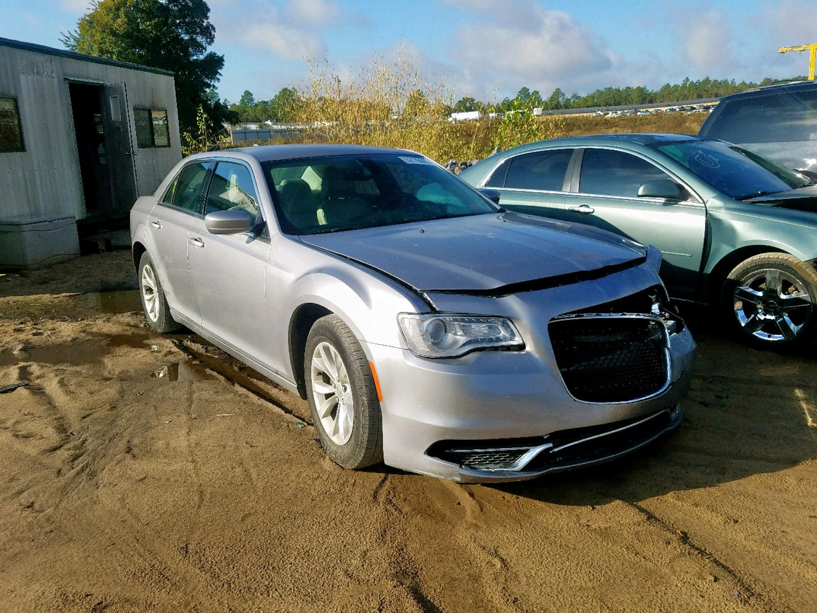 CHRYSLER 300 LIMITE 2015 with VIN 2C3CCAAG2FH837752 - Photo from auction
