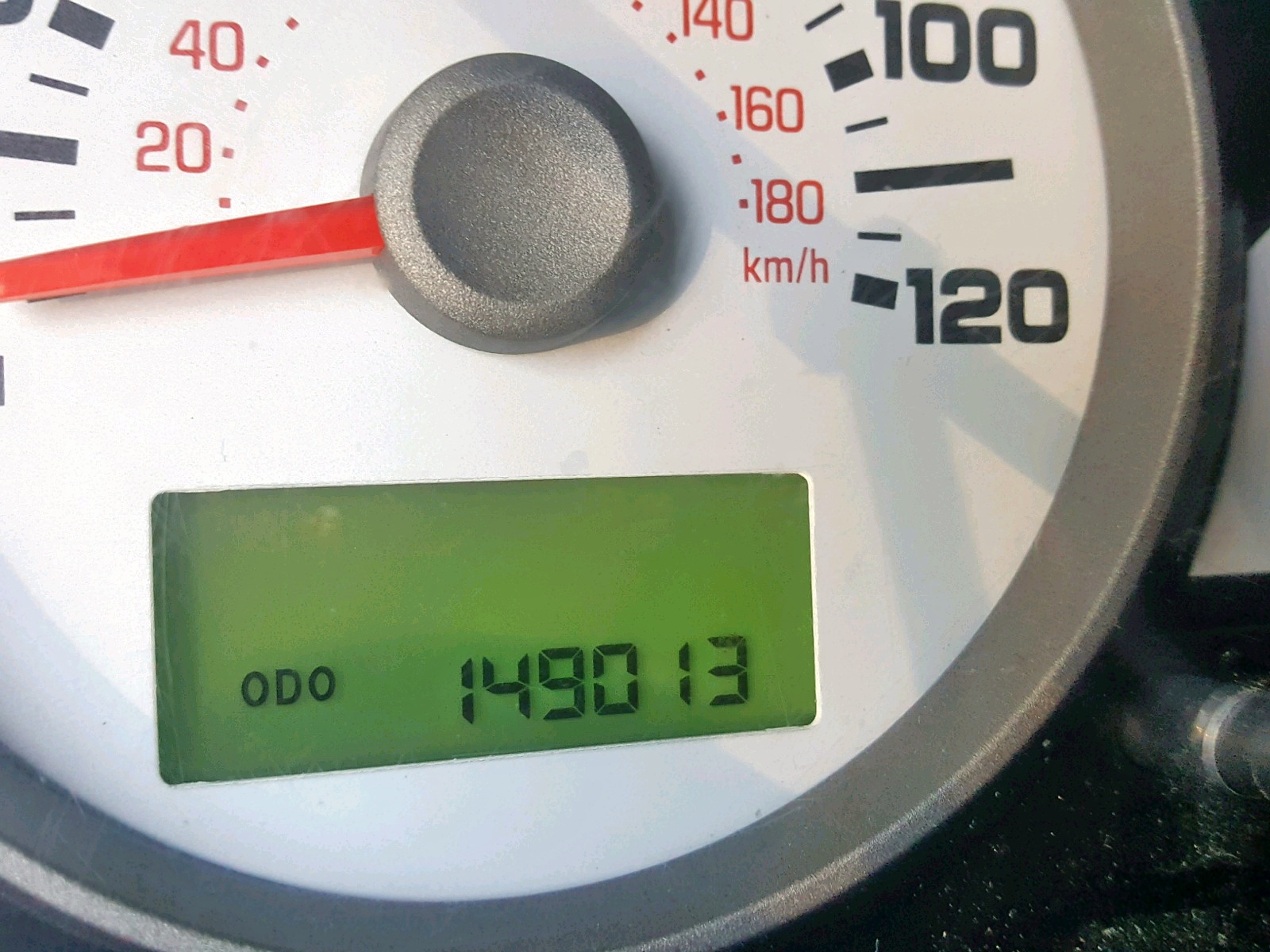 Photo 8 from auction – 2007 FORD ESCAPE XLS with VIN 1FMYU02Z17KA07407