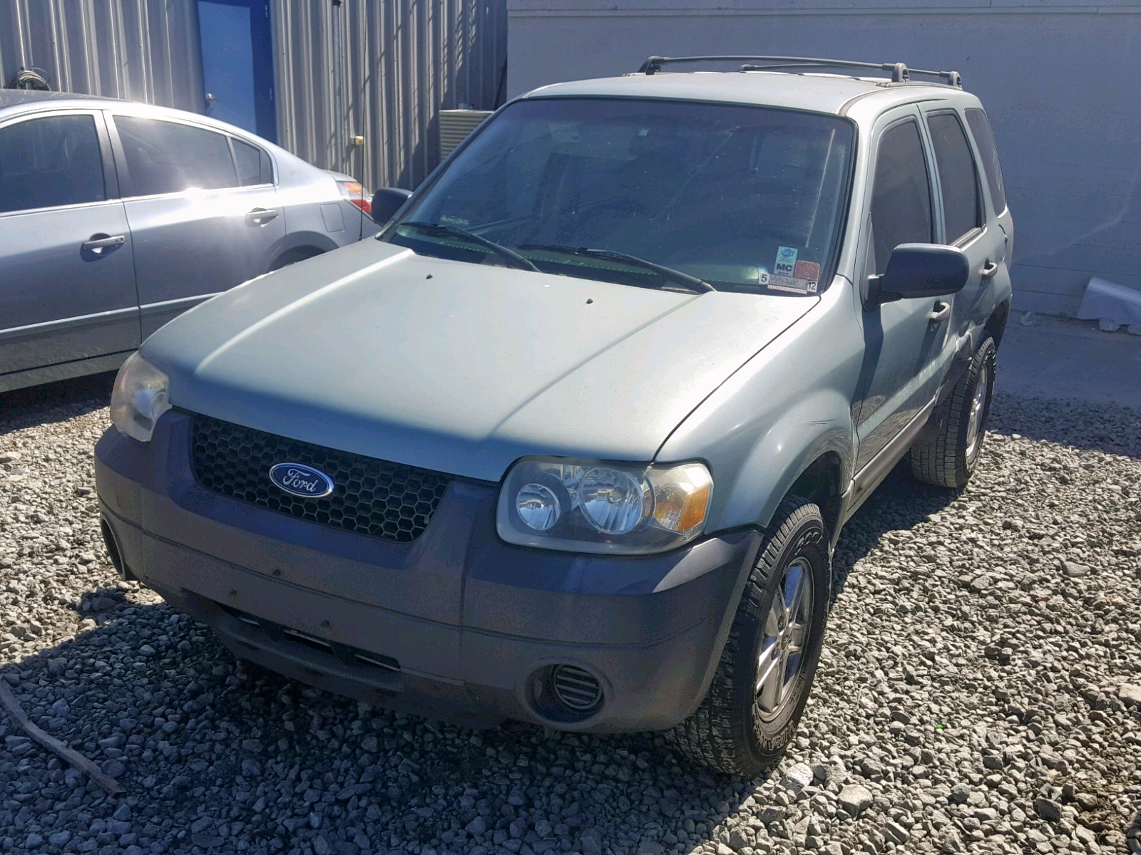 Photo 2 from auction – 2007 FORD ESCAPE XLS with VIN 1FMYU02Z17KA07407