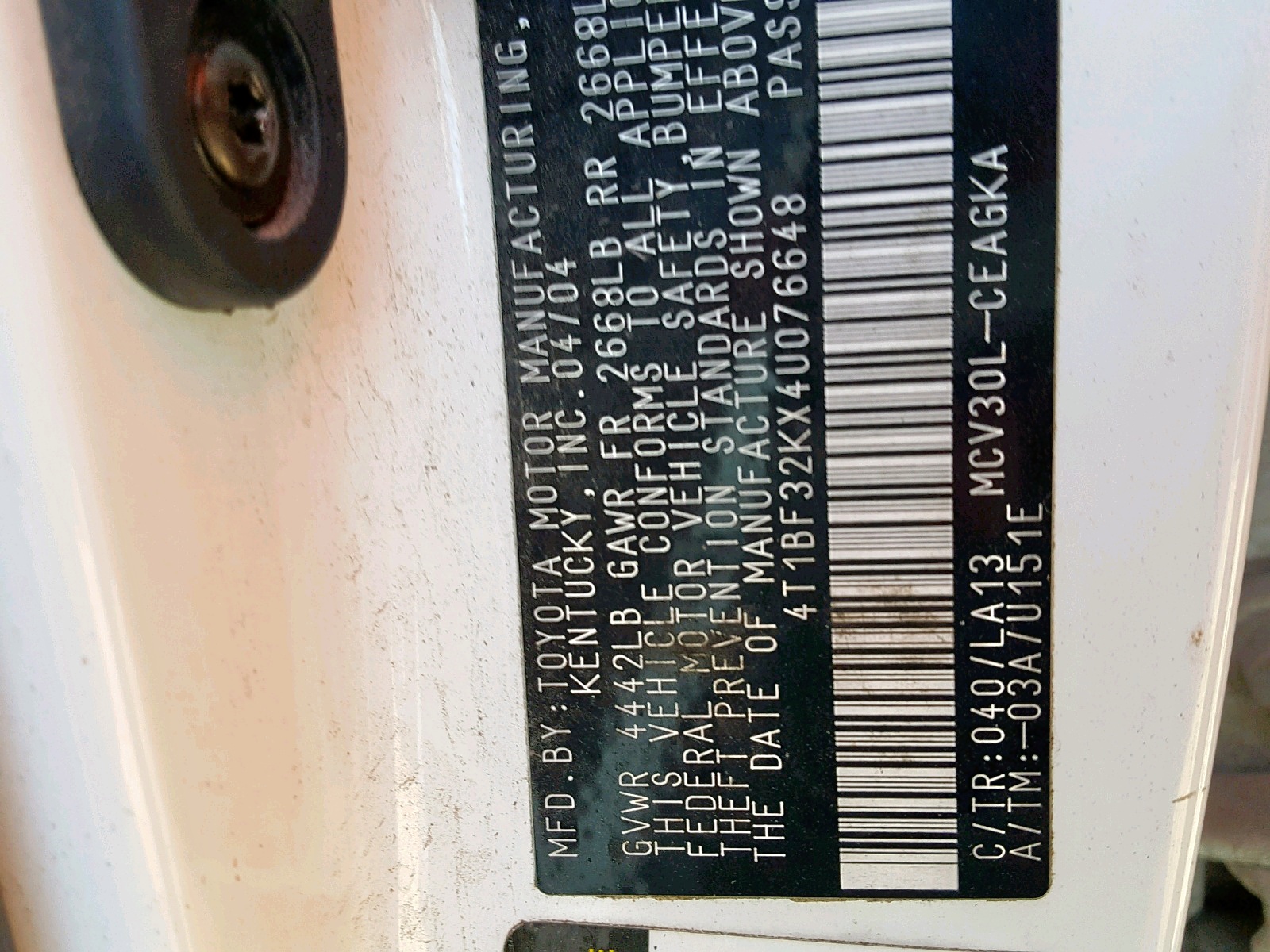 Photo 10 from auction – 2004 TOYOTA CAMRY LE with VIN 4T1BF32KX4U076648