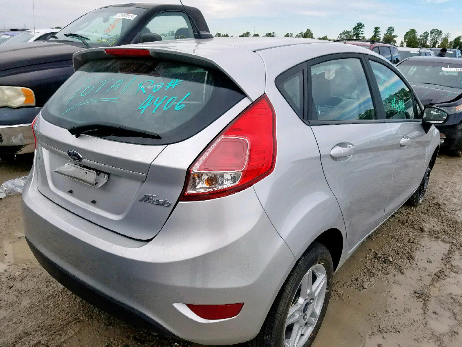 Photo 4 from auction – 2018 FORD FIESTA with VIN 3FADP4EJ2JM102071