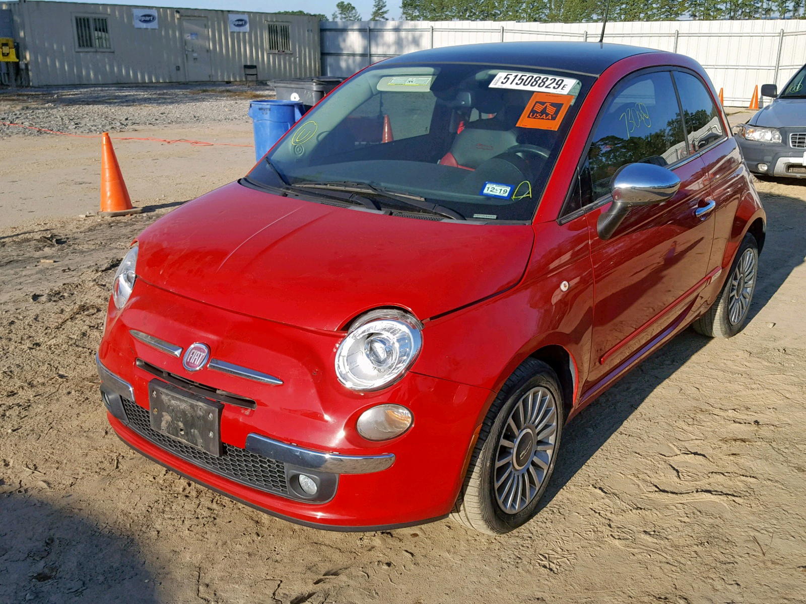 Photo 2 from auction – 2012 FIAT 500 LOUNGE with VIN 3C3CFFCR9CT385725