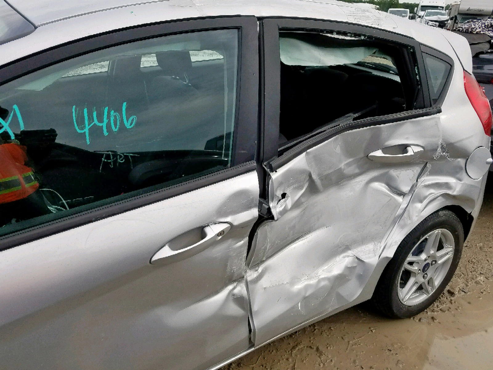 Photo 9 from auction – 2018 FORD FIESTA with VIN 3FADP4EJ2JM102071
