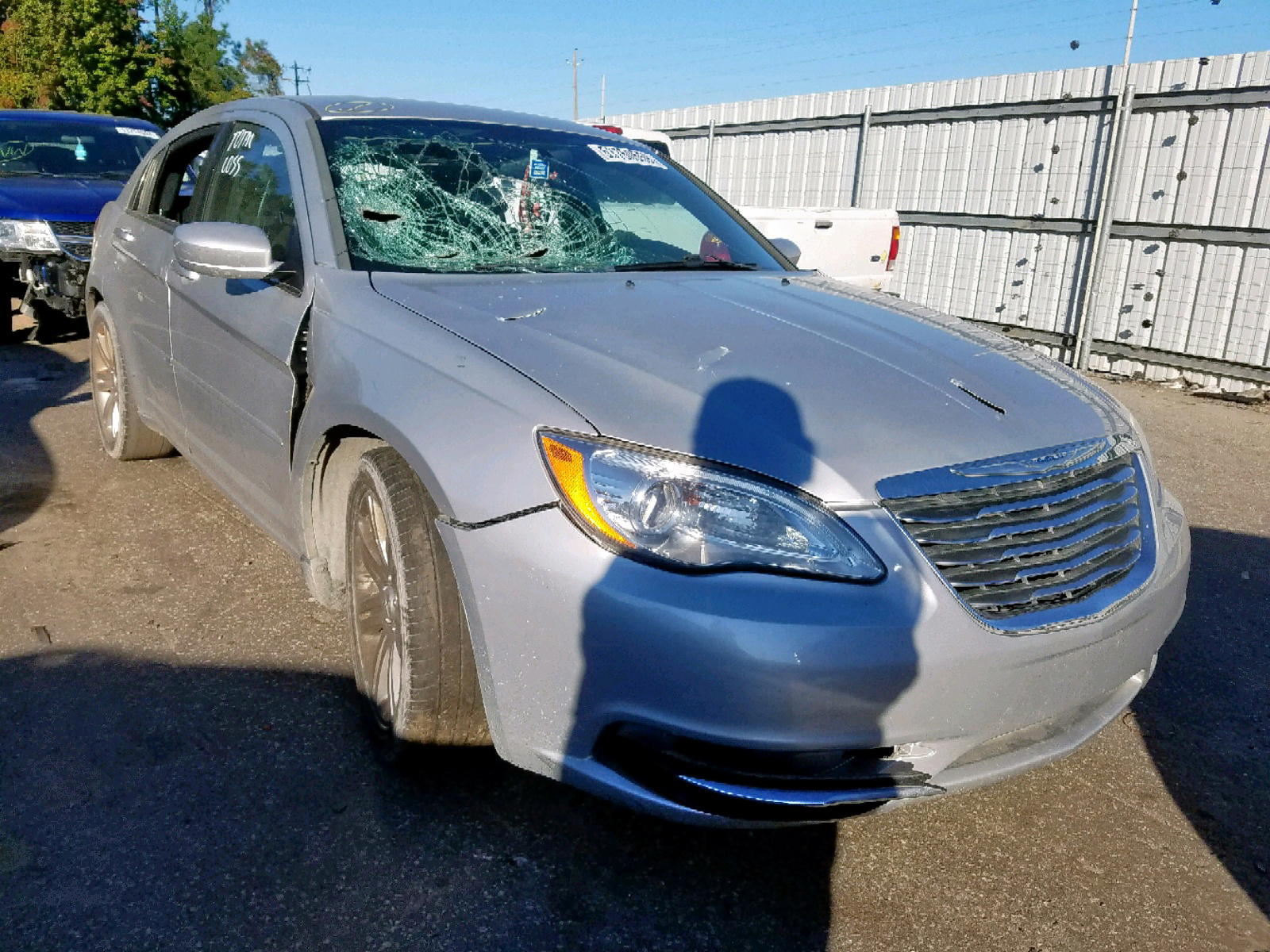 CHRYSLER 200 LX 2012 with VIN 1C3CCBAB8CN318119 - Photo from auction
