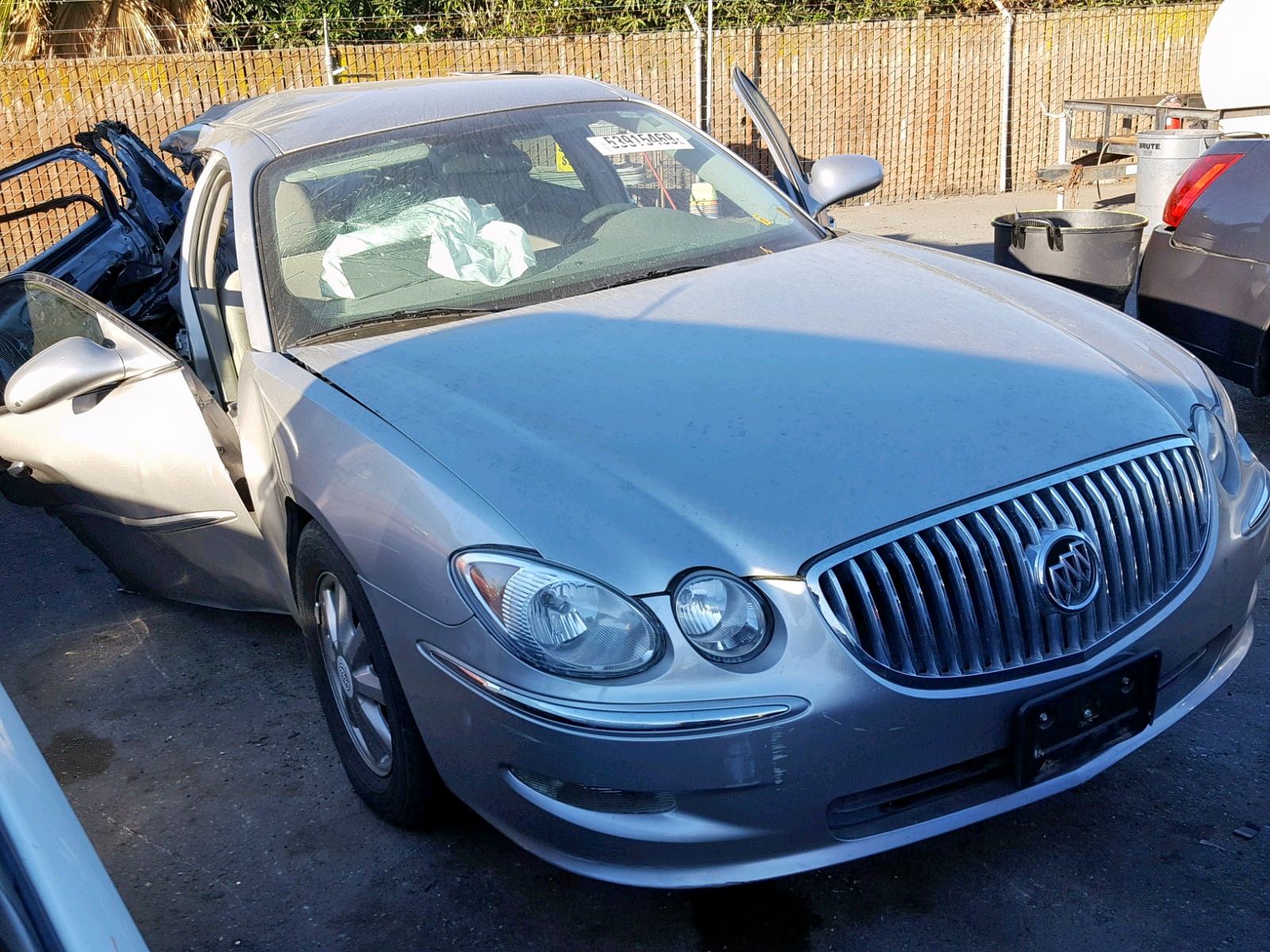 BUICK LACROSSE C 2008 with VIN 2G4WD582781140043 - Photo from auction