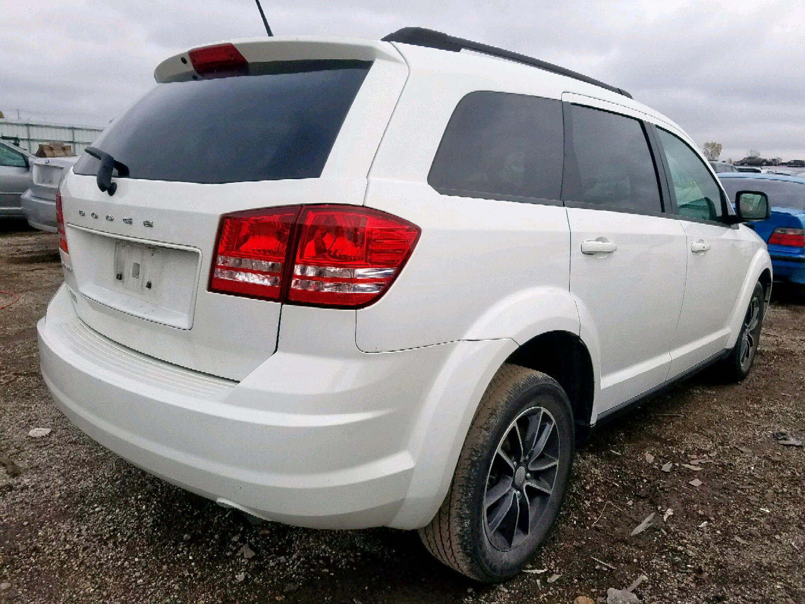 Photo 4 from auction – 2017 DODGE JOURNEY SE with VIN 3C4PDCAB5HT637324
