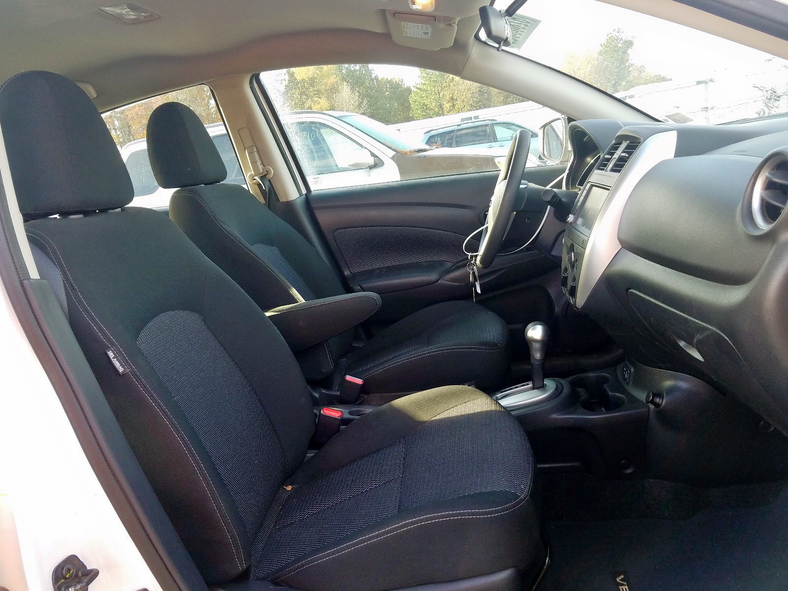 Photo 5 from auction – 2018 NISSAN VERSA S with VIN 3N1CN7AP4JL888438