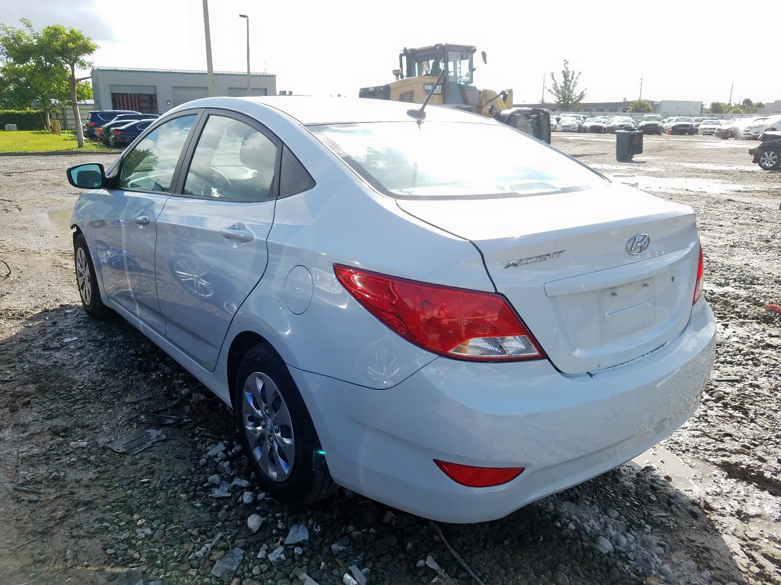 Photo 3 from auction – 2017 HYUNDAI ACCENT SE with VIN KMHCT4AE7HU372912