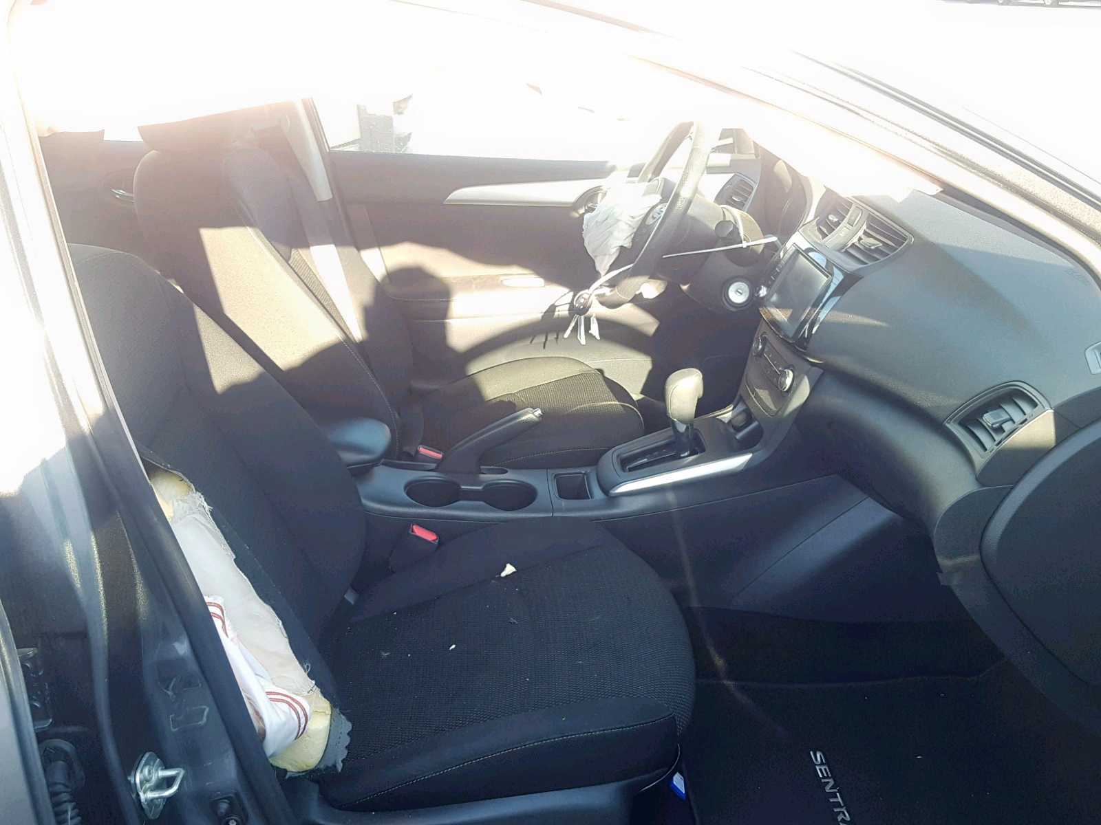 Photo 5 from auction – 2019 NISSAN SENTRA S with VIN 3N1AB7AP5KY302012