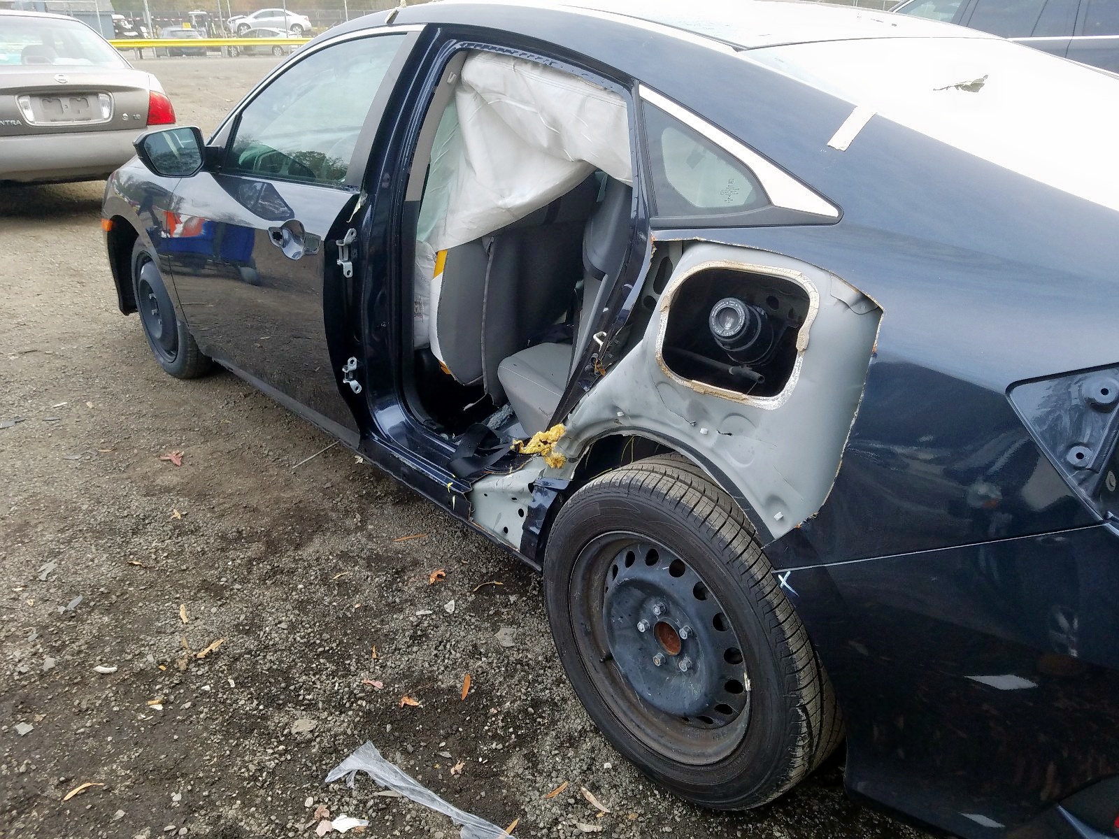 Photo 9 from auction – 2016 HONDA CIVIC LX with VIN 19XFC2F55GE227332