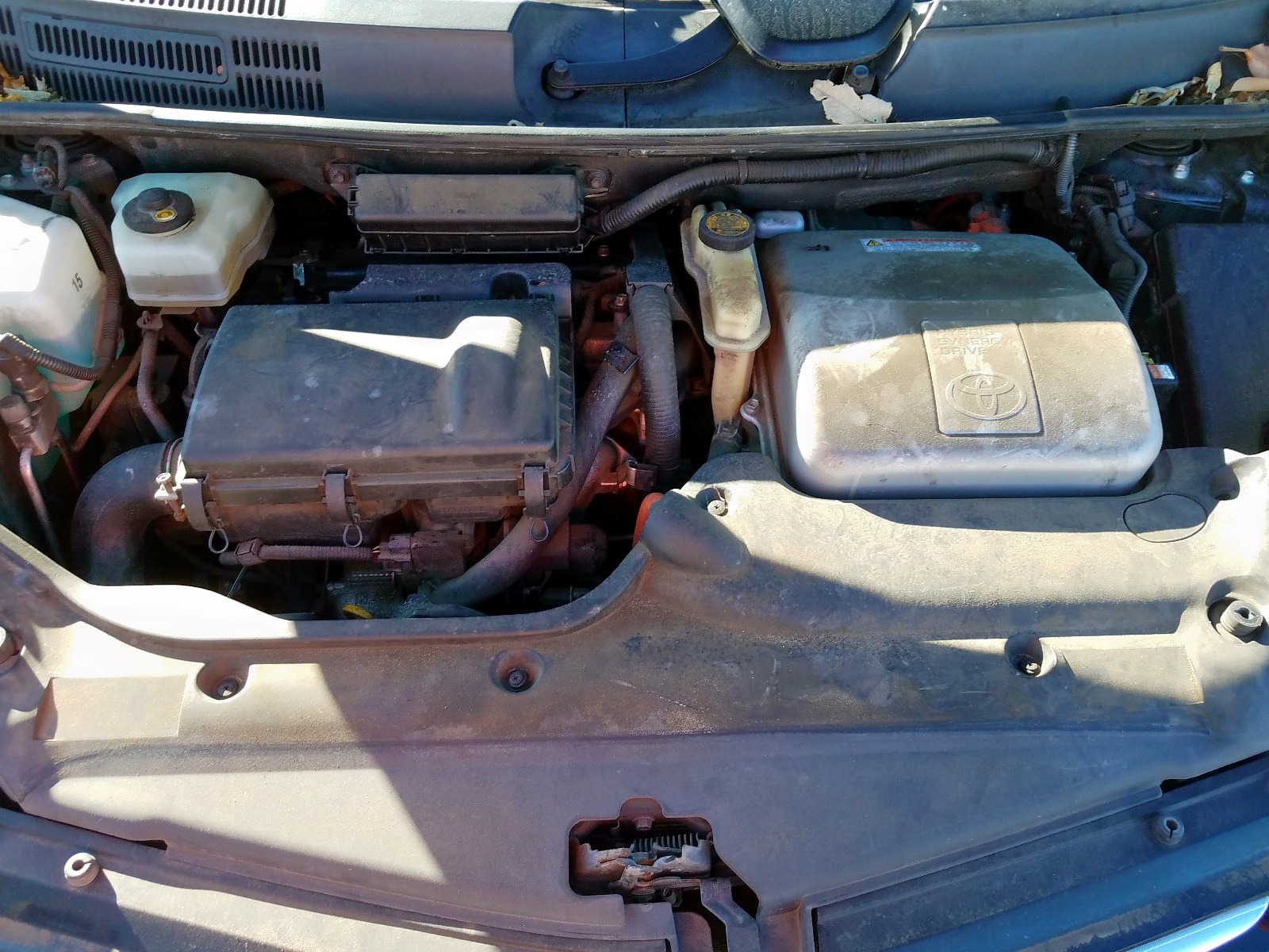 Photo 7 from auction – 2006 TOYOTA PRIUS with VIN JTDKB20U767510041