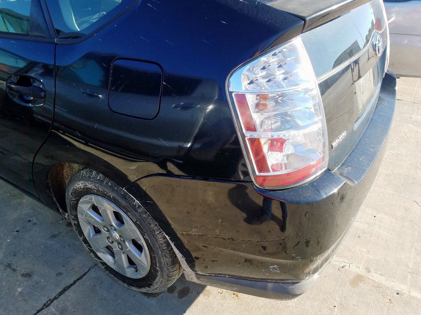 Photo 9 from auction – 2006 TOYOTA PRIUS with VIN JTDKB20U767510041