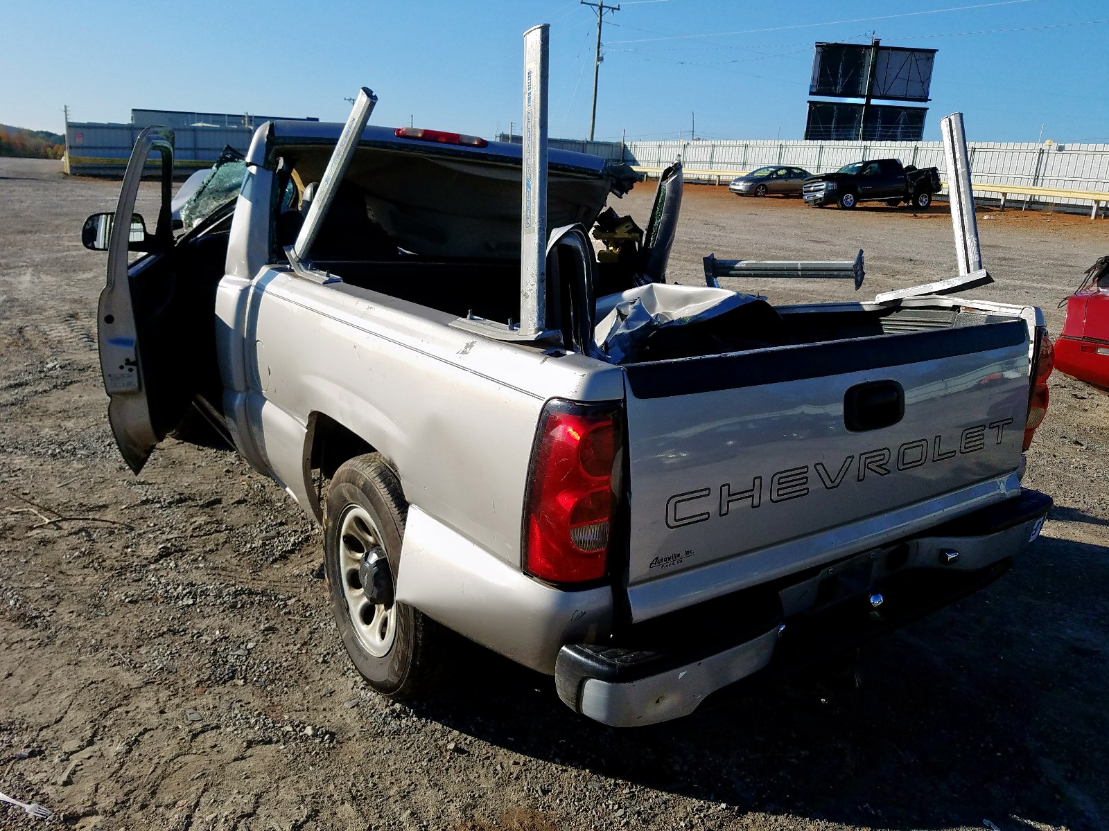 Photo 3 from auction – 2006 CHEVROLET SILVERADO with VIN 3GCEC14X76G272740