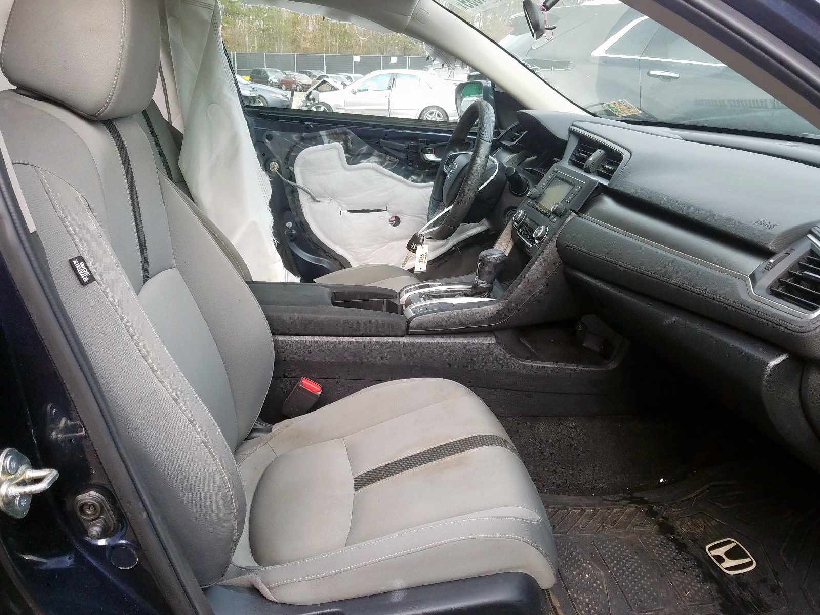 Photo 5 from auction – 2016 HONDA CIVIC LX with VIN 19XFC2F55GE227332