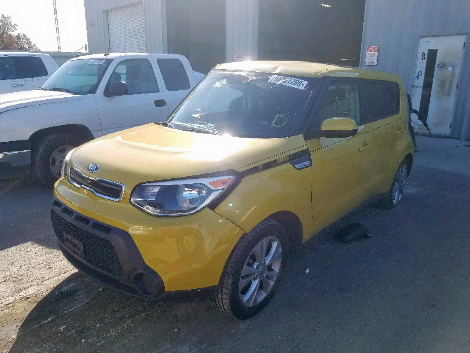Photo 2 from auction – 2015 KIA SOUL + with VIN KNDJP3A58F7117627