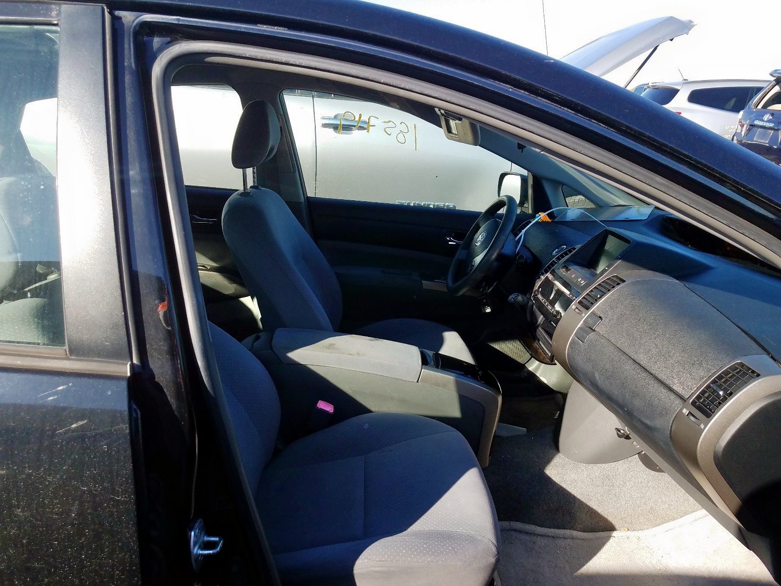 Photo 5 from auction – 2006 TOYOTA PRIUS with VIN JTDKB20U767510041