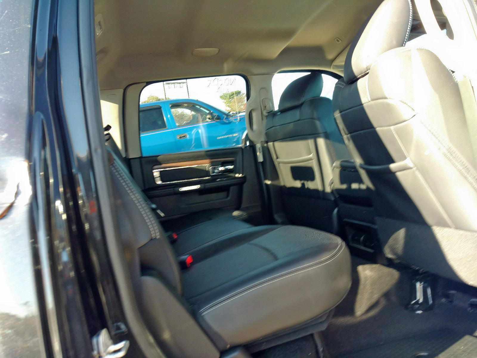 Photo 6 from auction – 2017 RAM 1500 LARAM with VIN 1C6RR6VTXHS786349