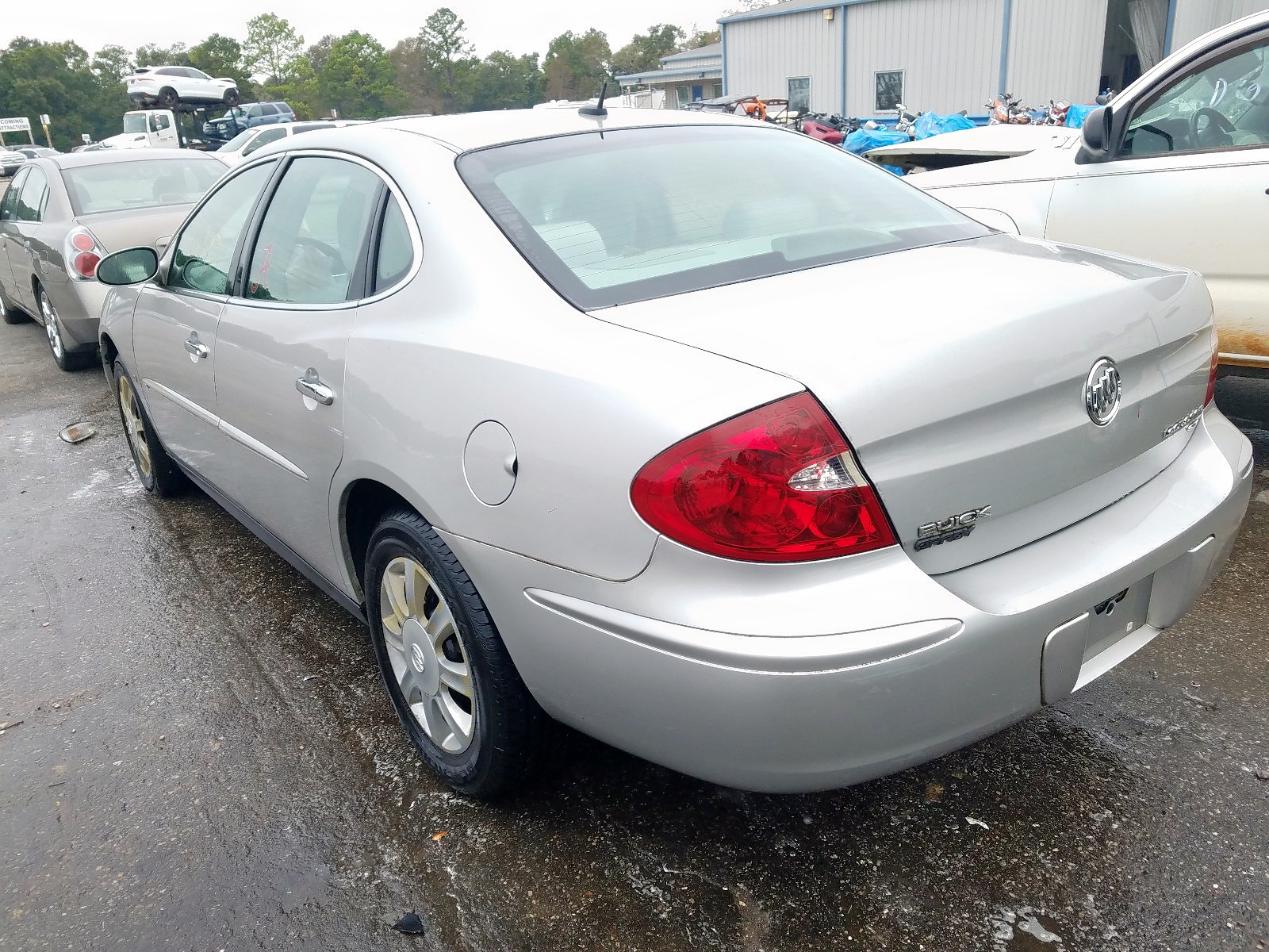 Zdjęcie 3 z aukcji – 2007 BUICK LACROSSE C z VIN 2G4WC582171220813