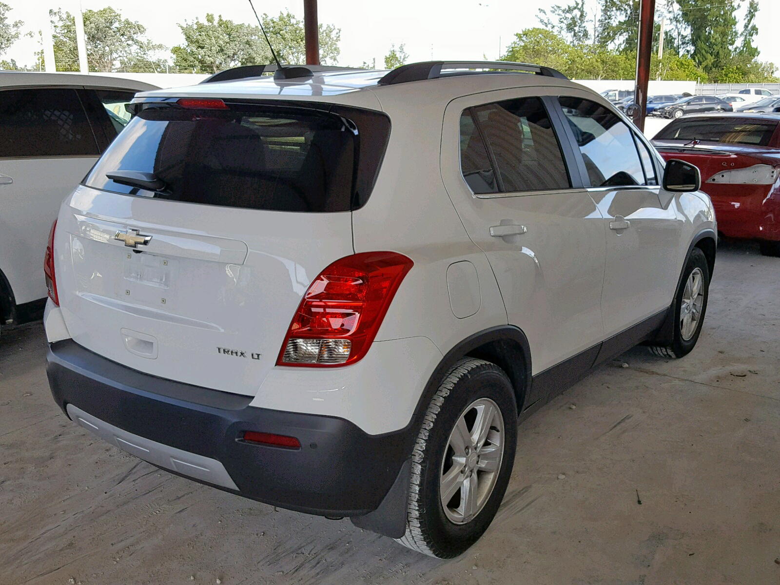 Photo 4 from auction – 2016 CHEVROLET TRAX 1LT with VIN 3GNCJLSBXGL265734