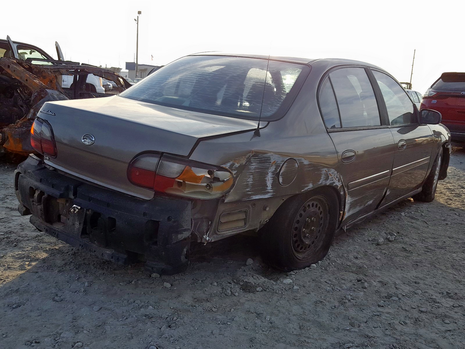 Photo 4 from auction – 2001 CHEVROLET MALIBU with VIN 1G1ND52J816157490