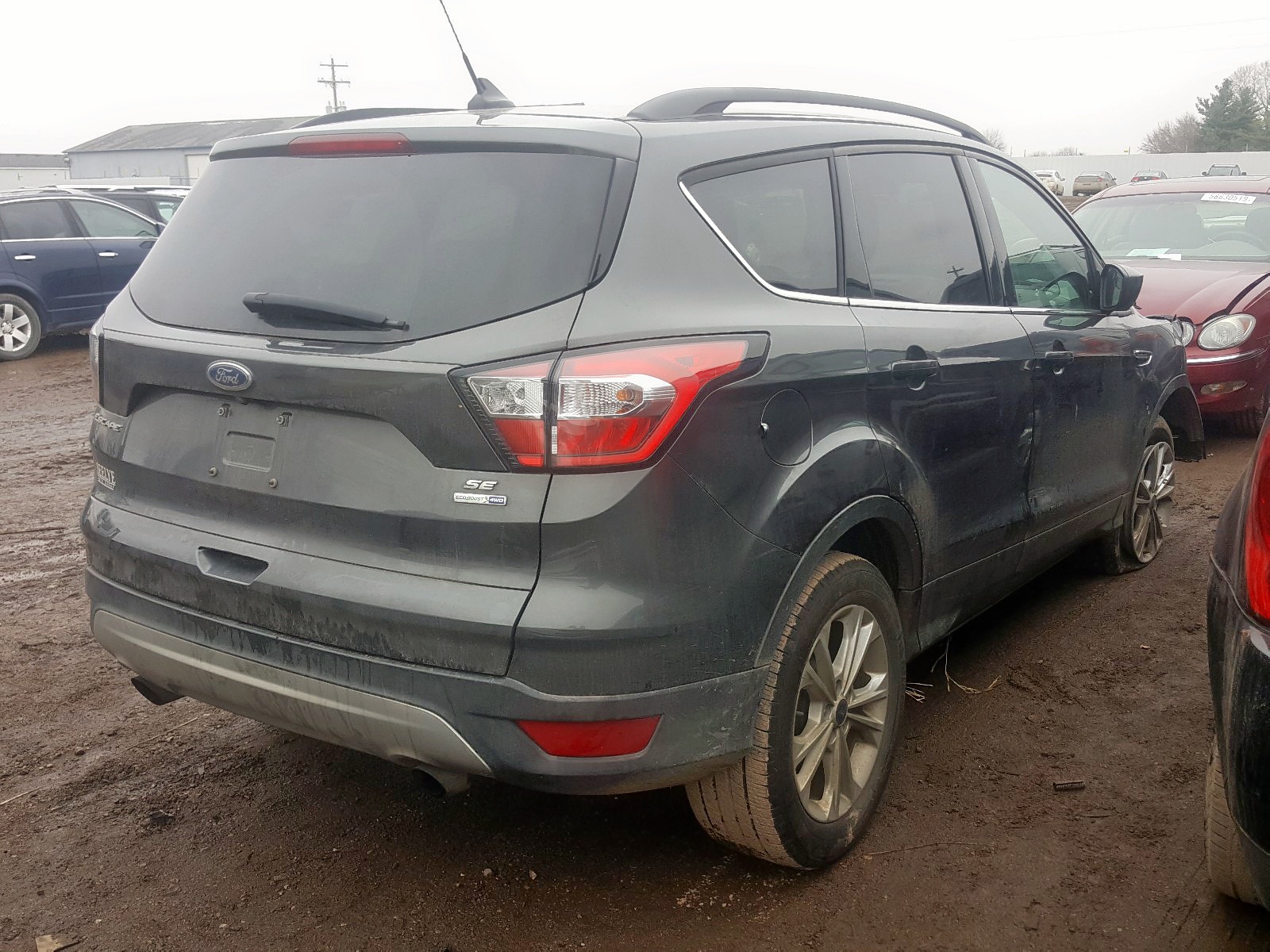 Photo 4 from auction – 2018 FORD ESCAPE SE with VIN 1FMCU9GD4JUB82757