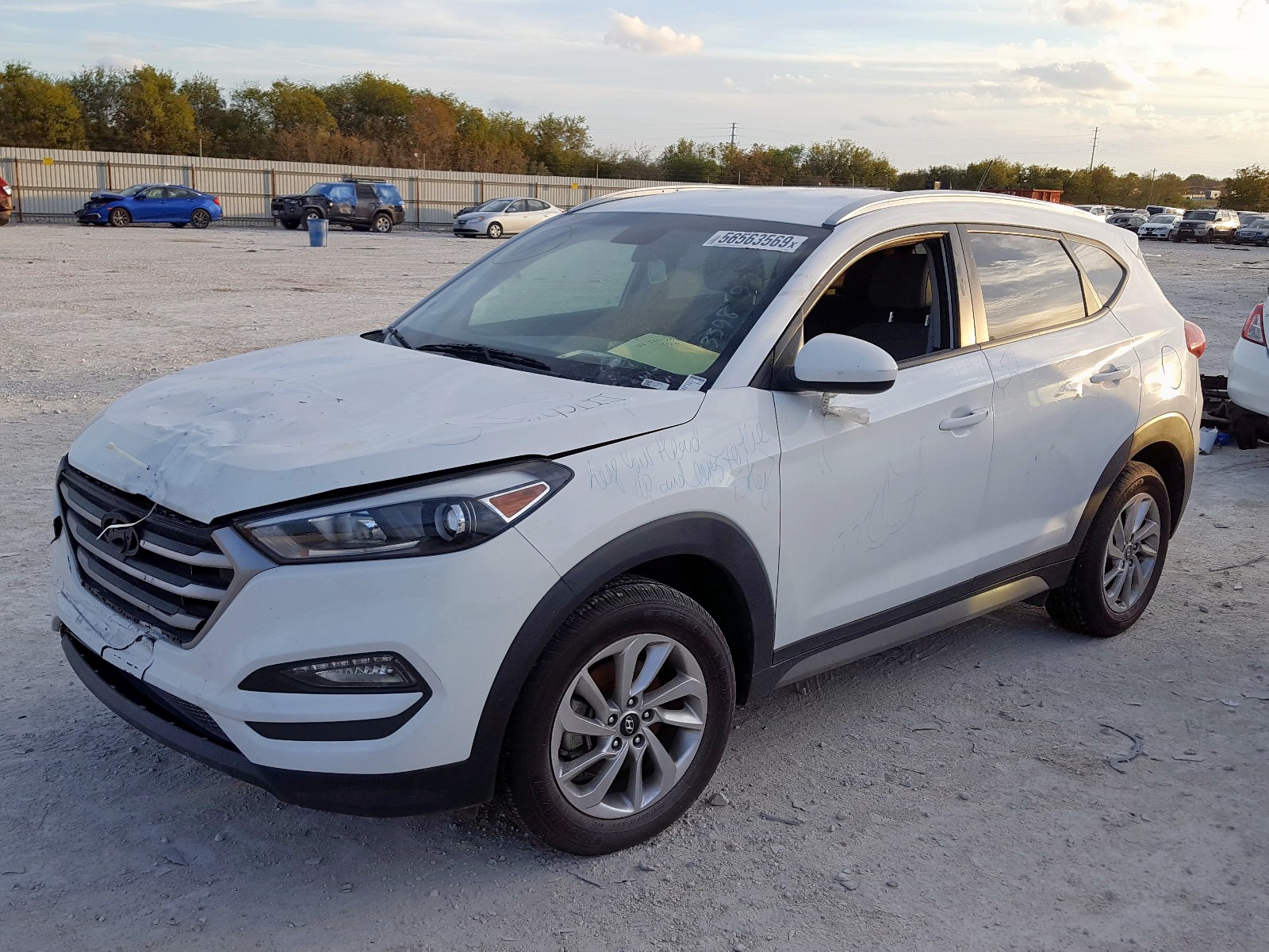 Photo 2 from auction – 2017 HYUNDAI TUCSON LIM with VIN KM8J33A47HU265853