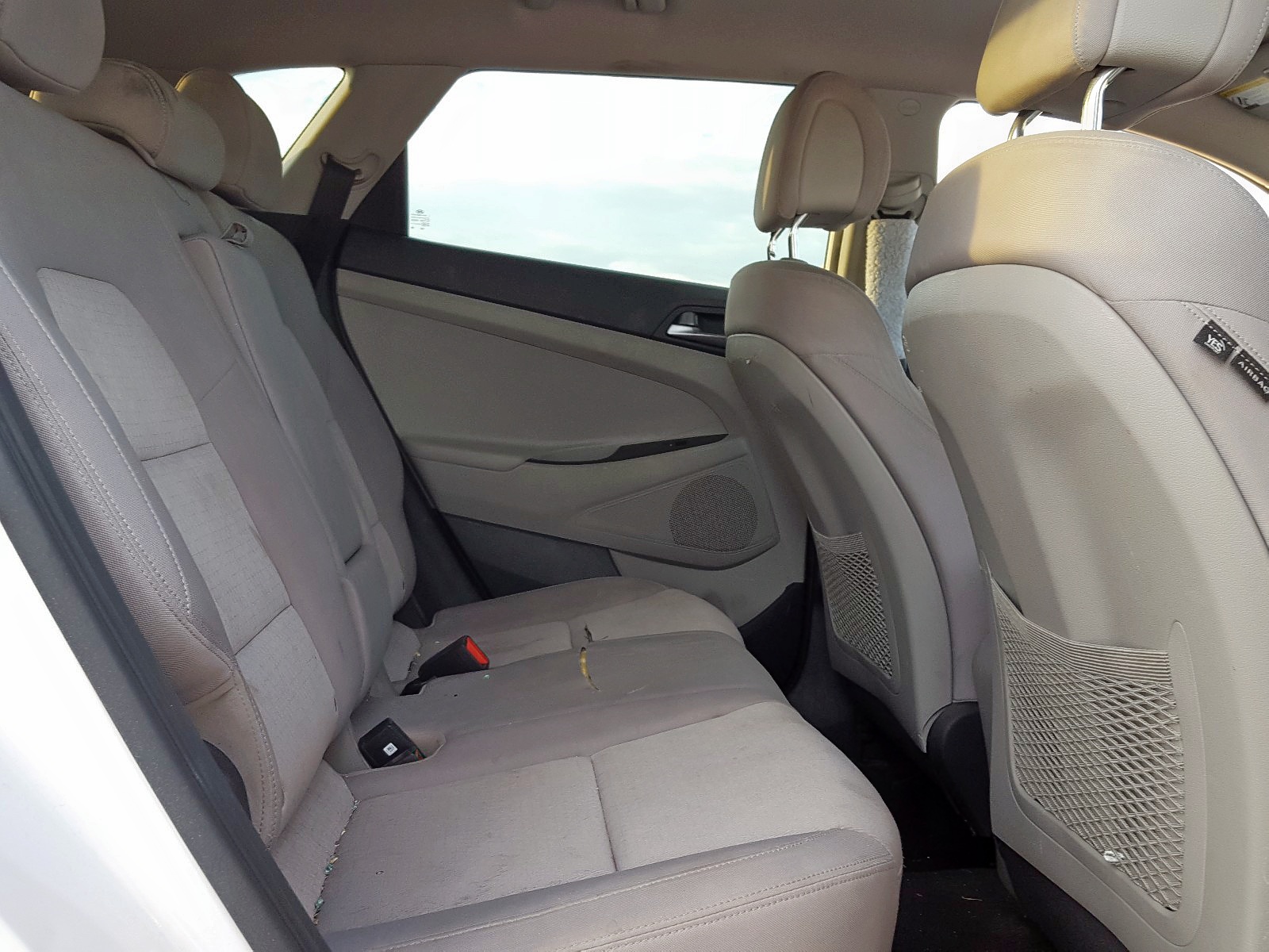 Photo 6 from auction – 2017 HYUNDAI TUCSON LIM with VIN KM8J33A47HU265853