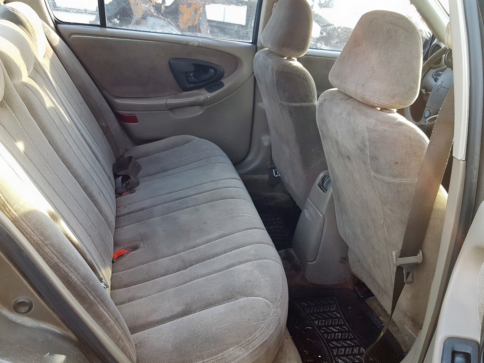 Photo 6 from auction – 2001 CHEVROLET MALIBU with VIN 1G1ND52J816157490
