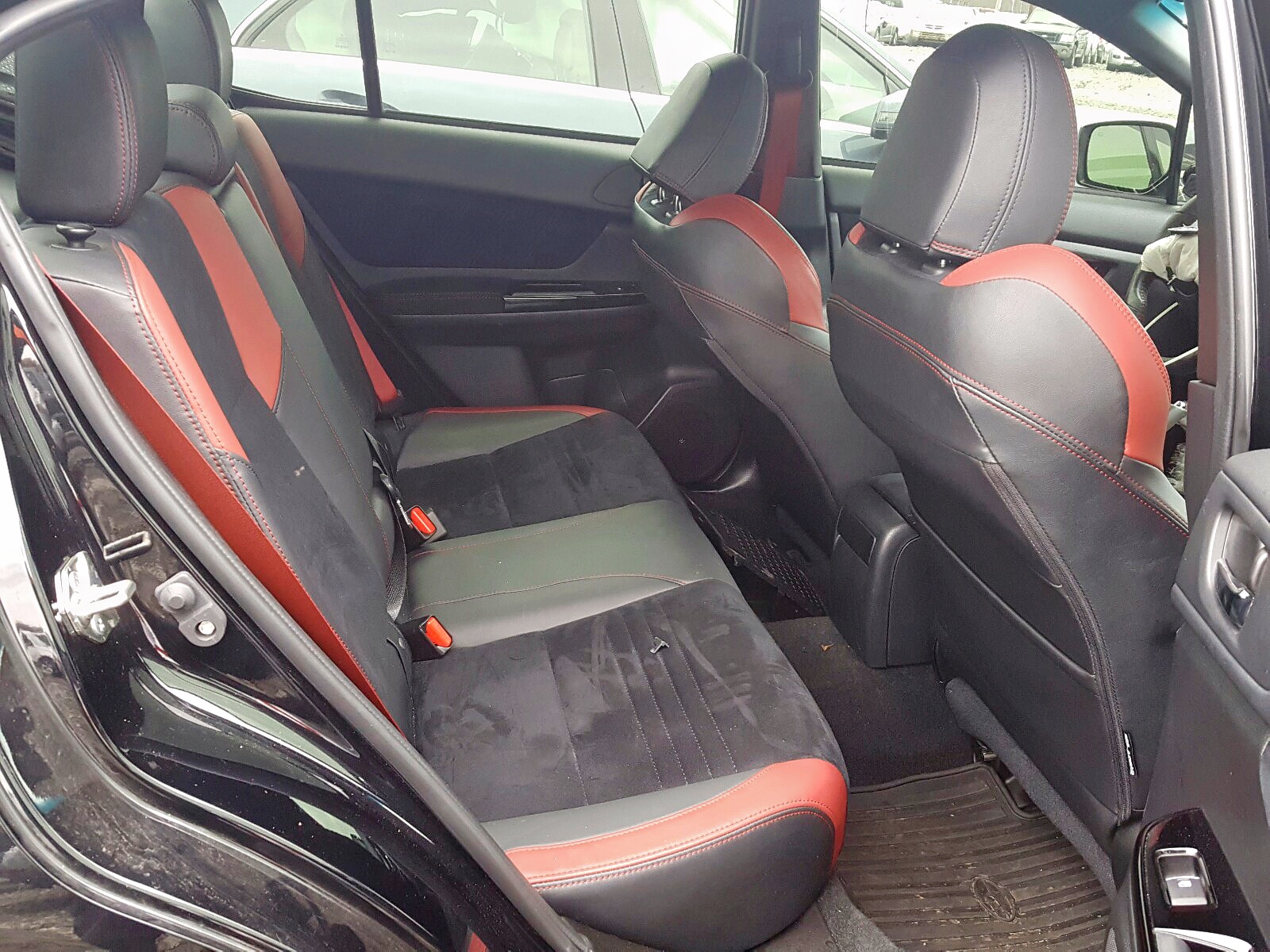 Photo 6 from auction – 2018 SUBARU WRX STI with VIN JF1VA2M69J9805768