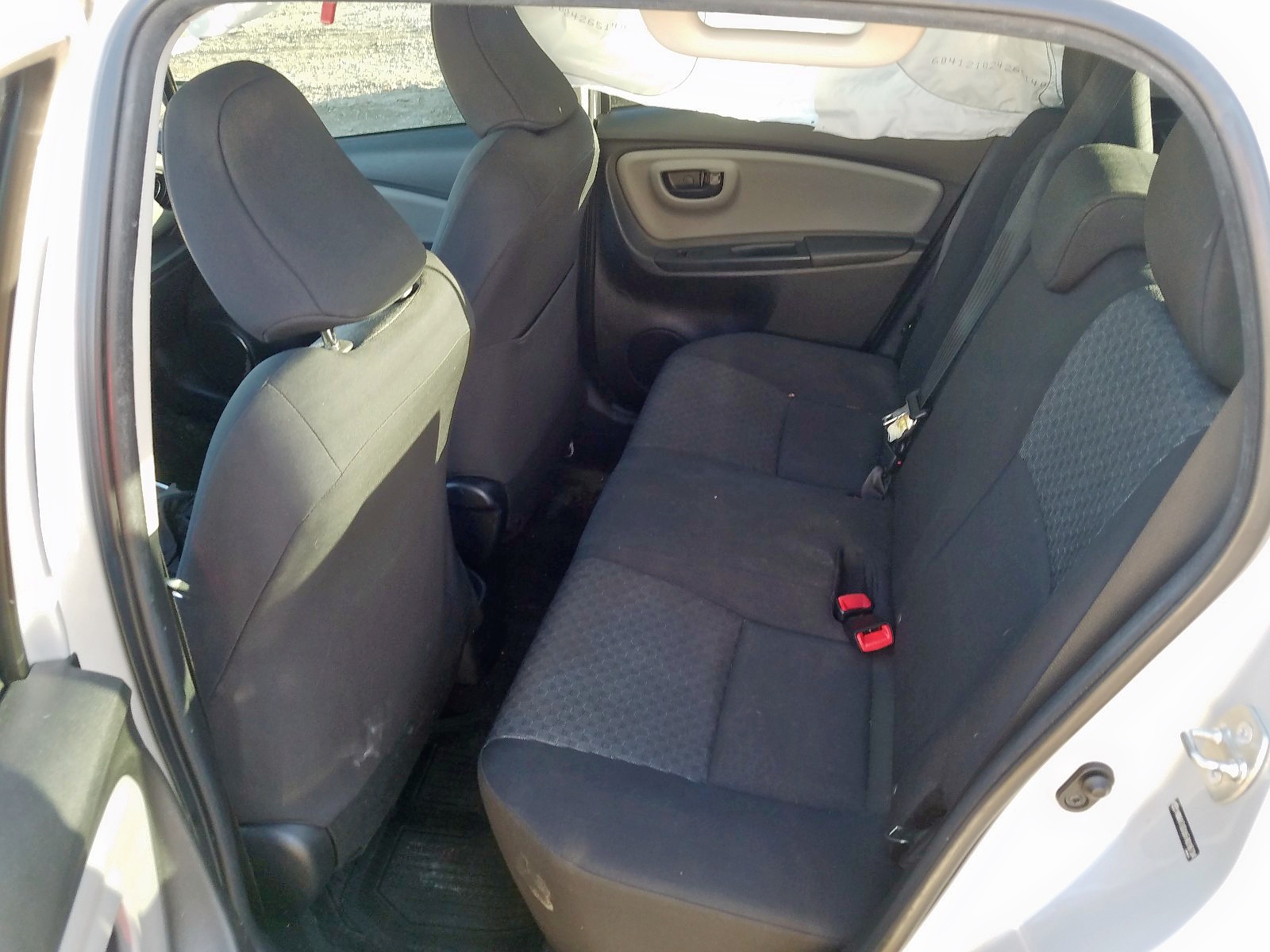 Photo 6 from auction – 2015 TOYOTA YARIS with VIN VNKKTUD35FA016734