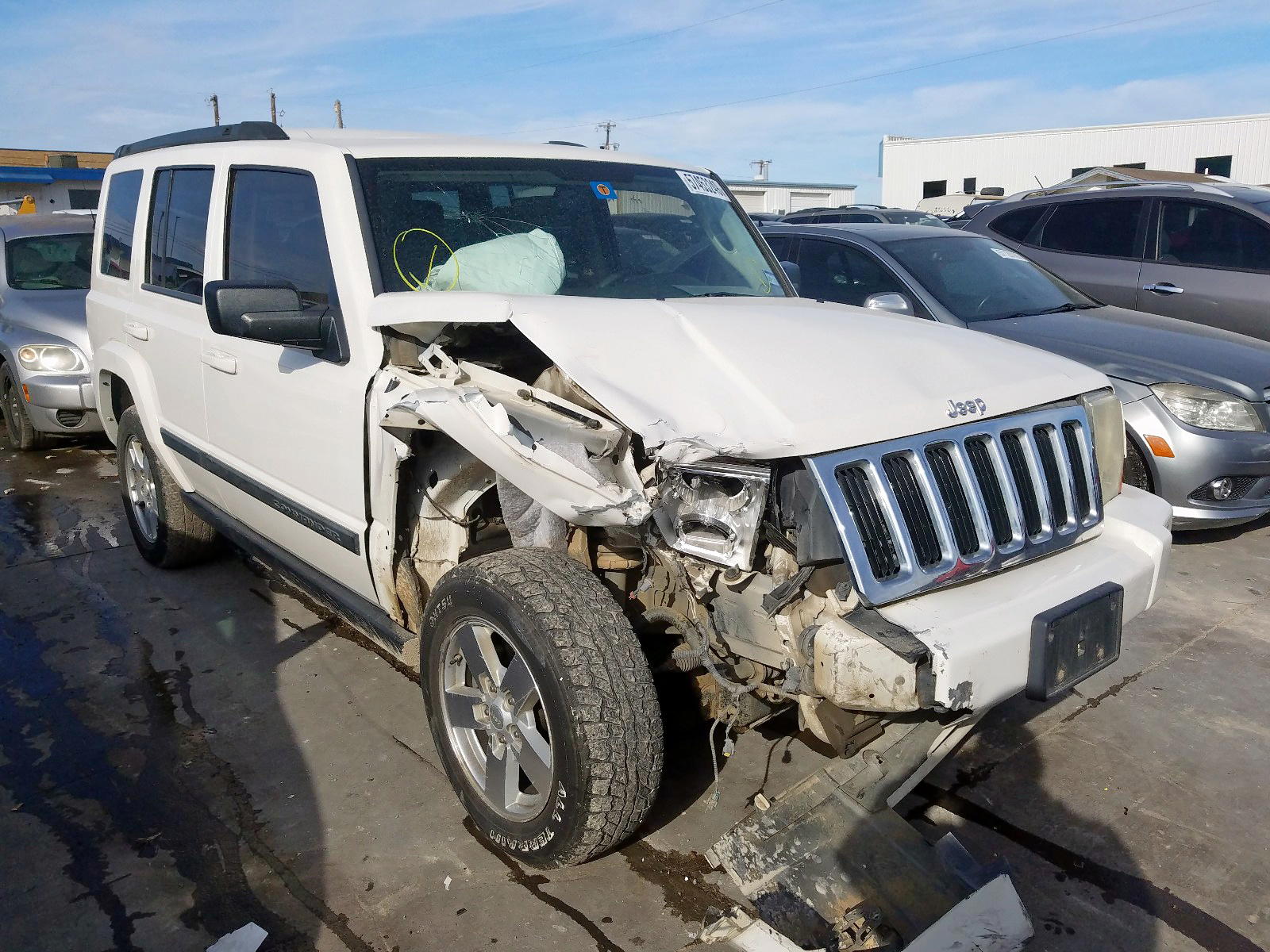 JEEP COMMANDER 2008 with VIN 1J8HG48K58C193597 - Photo from auction