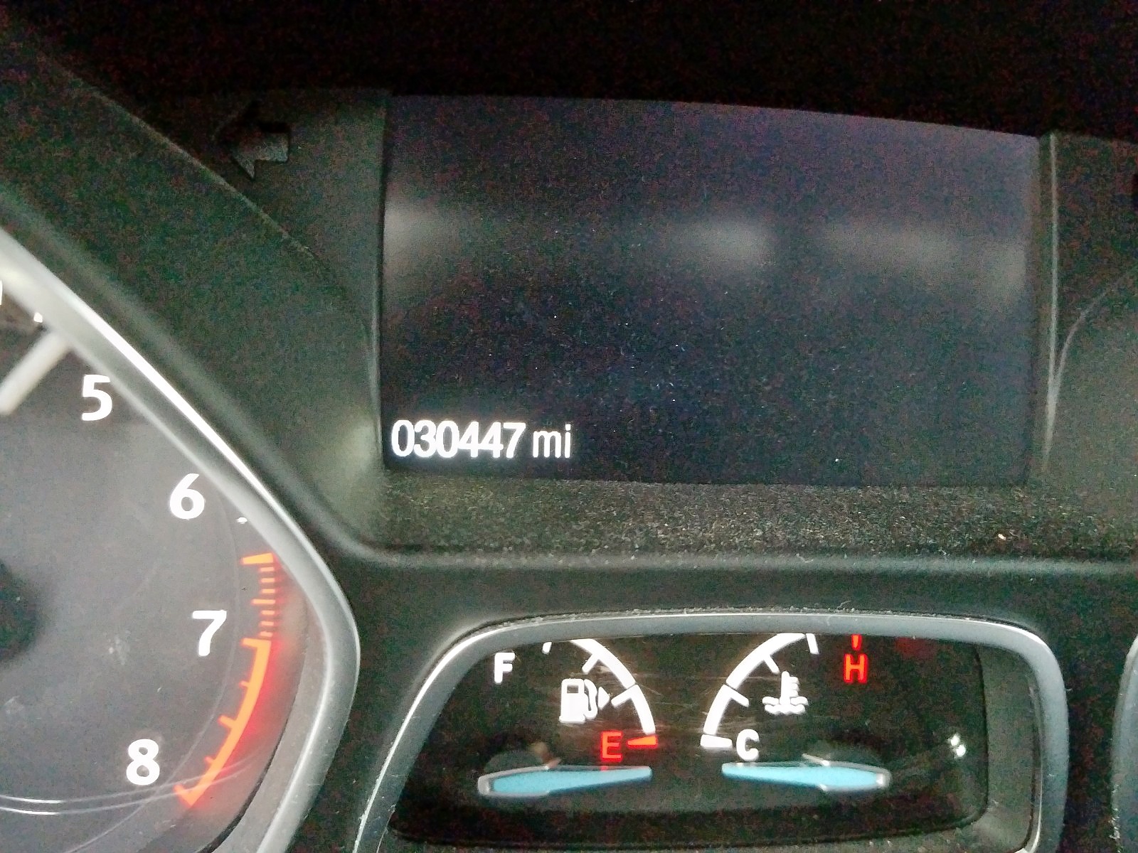 Photo 8 from auction – 2017 FORD ESCAPE SE with VIN 1FMCU0GDXHUE06166