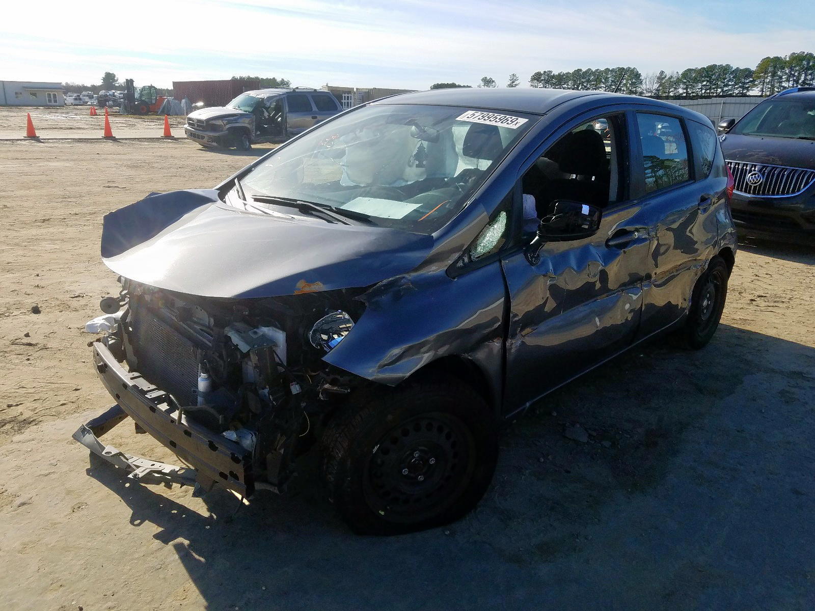 Photo 2 from auction – 2016 NISSAN VERSA NOTE with VIN 3N1CE2CP7GL398231